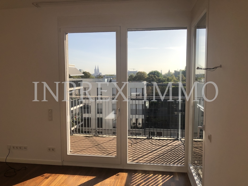 2158 Schlafzimmer1 - Blick Dom