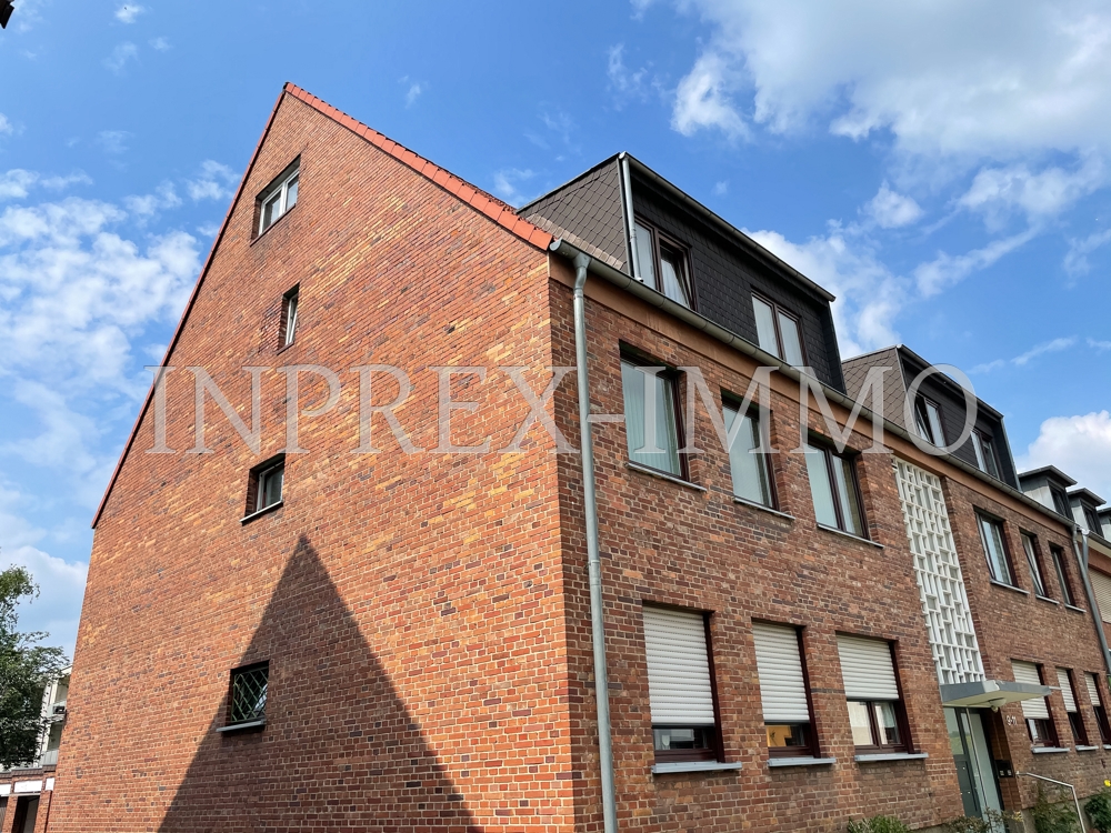 2183 Aussen - Seitenansicht