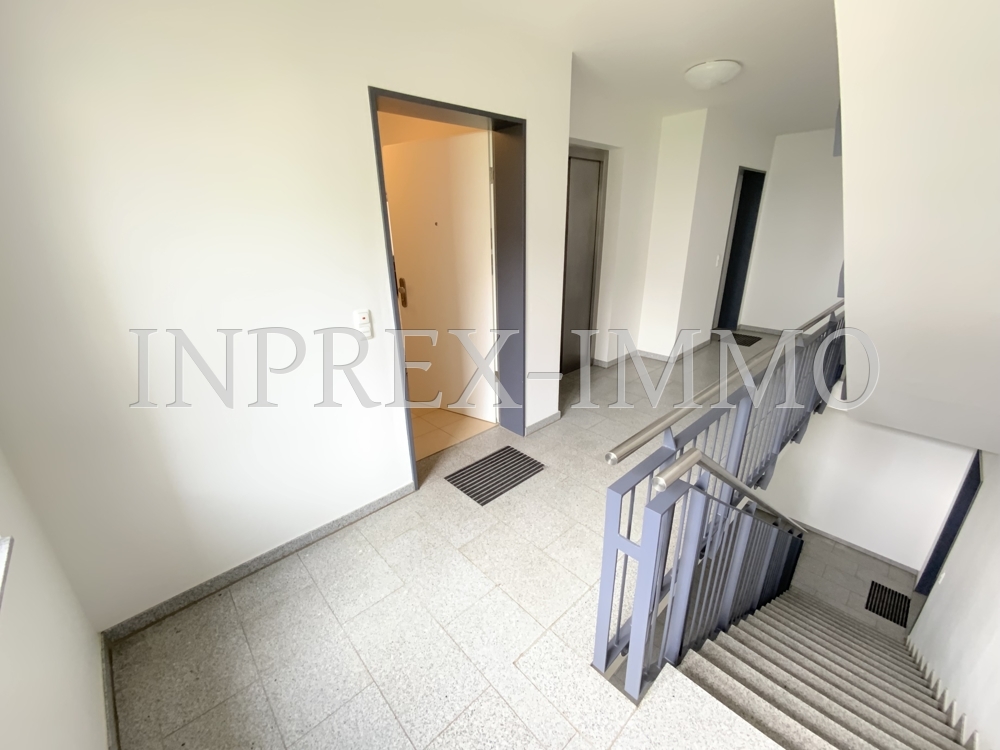 2201 Vor der Wohnung