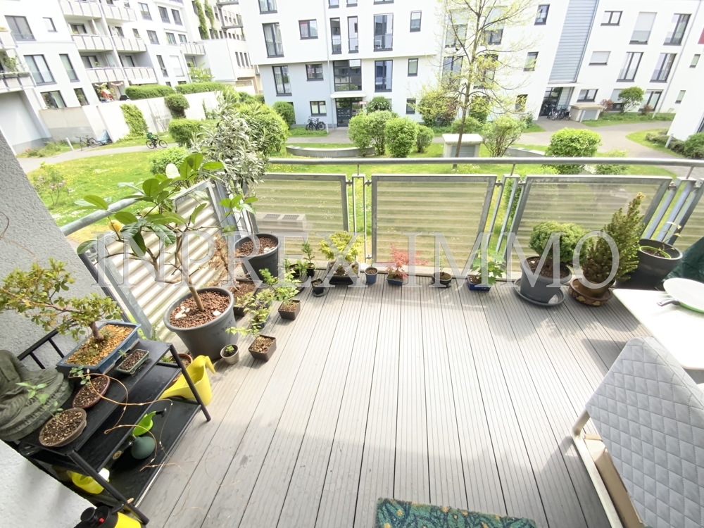 2201 Grosser Balkon 1