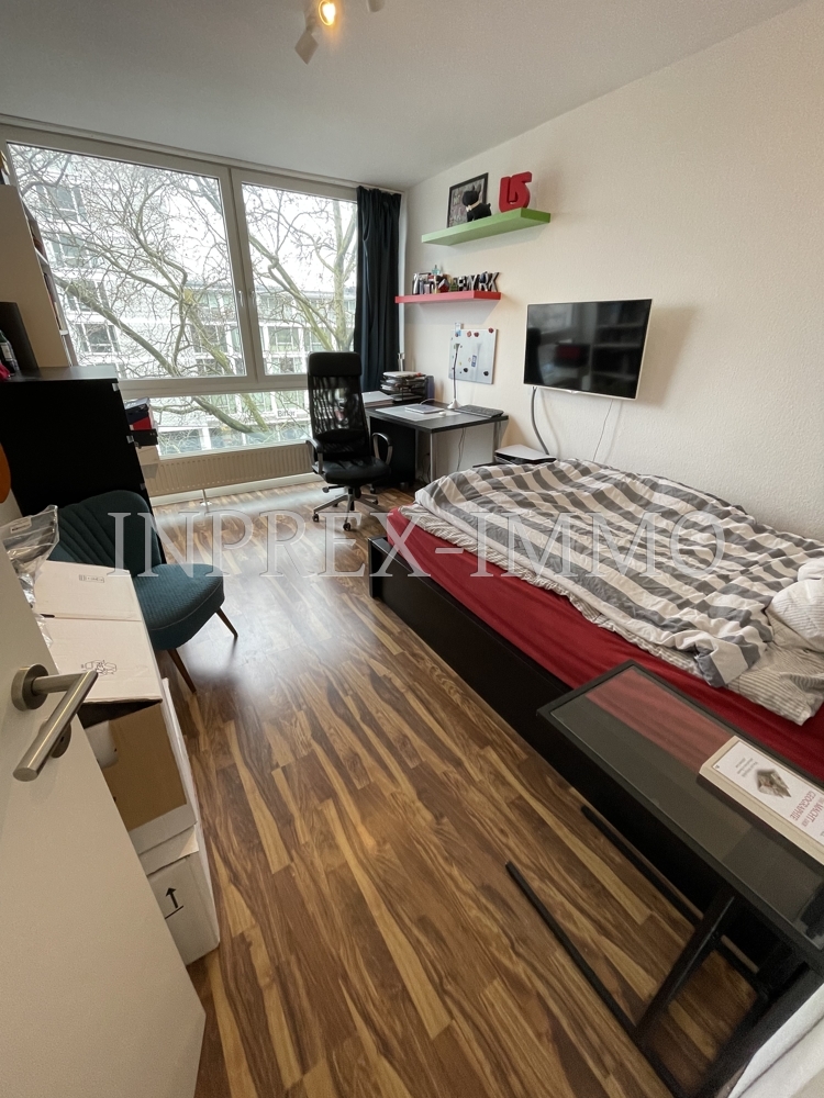 2216 Schlafzimmer 1