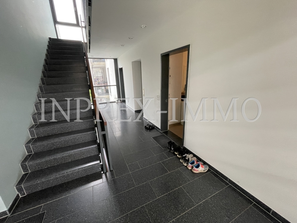 2220 Eingangsbereich vor Whg