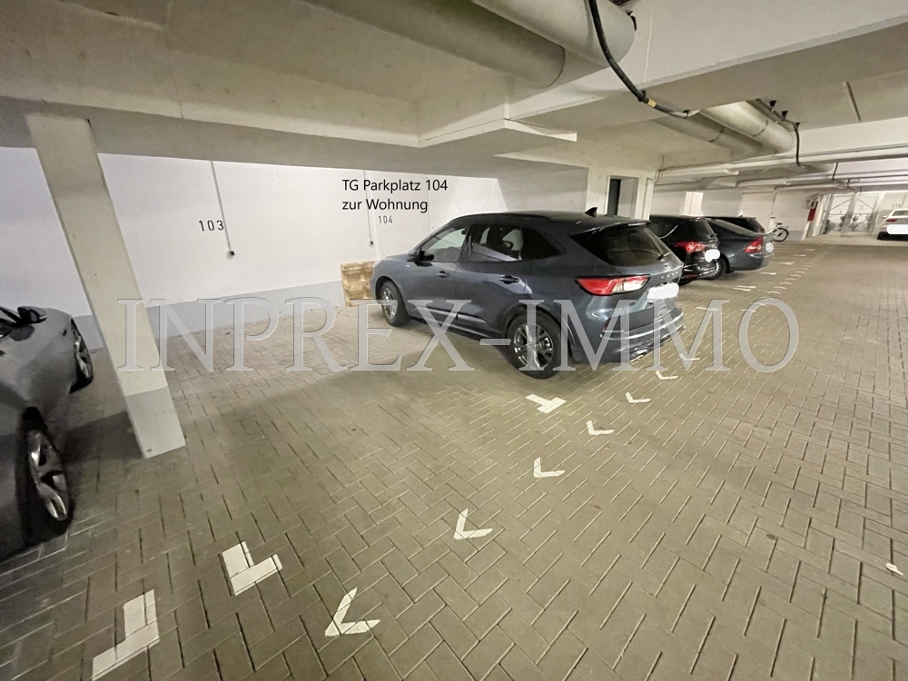 2220 TG Parkplatz 104