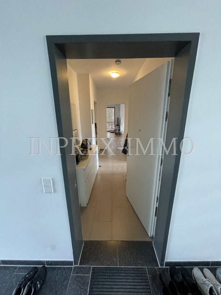 2220 Flur Wohnung