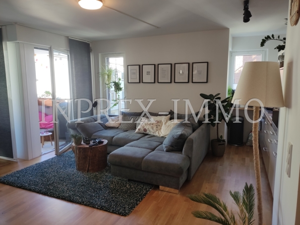 2211 Wohnzimmer Teil 1