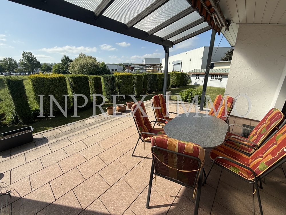 4010 Terrasse nach der Arbeit