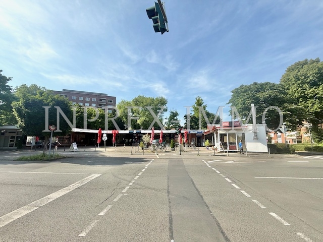 2239 Kleines Zentrum in ca 300 Meter