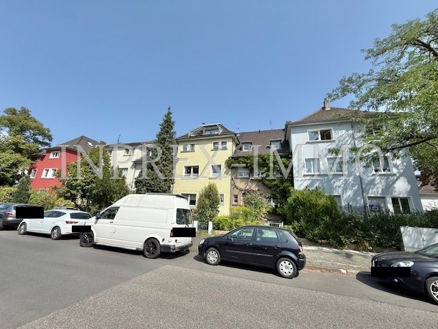 1033 Strassenseite gegenueber
