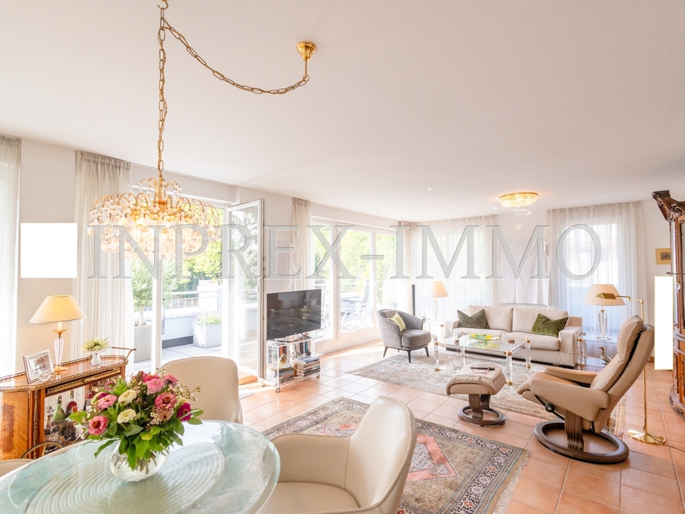 2247 Wohnzimmer 1 nach Sueden
