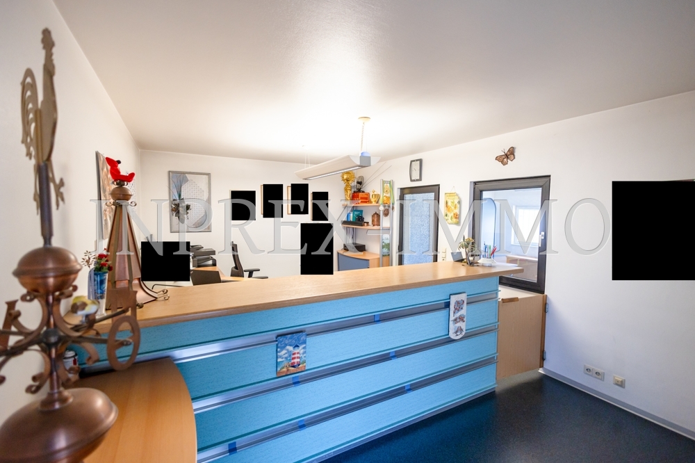 4010 21 EG Buero 1 mit Kundeneingang