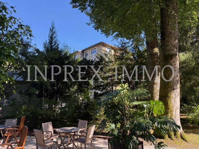 2248 Blick auf Mackstr 1 vom Kurpark