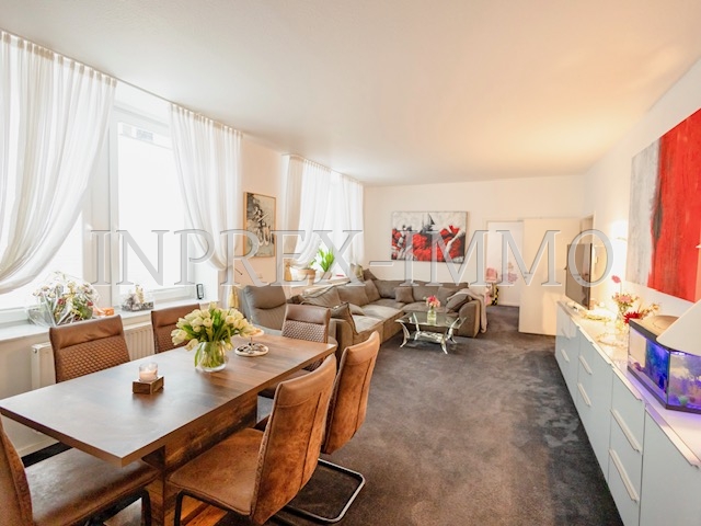 1032 06b Whg erstes OG Wohnzimmer