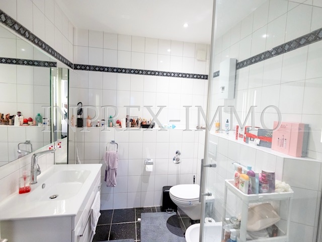 1032 06e Whg erstes OG Duschbad