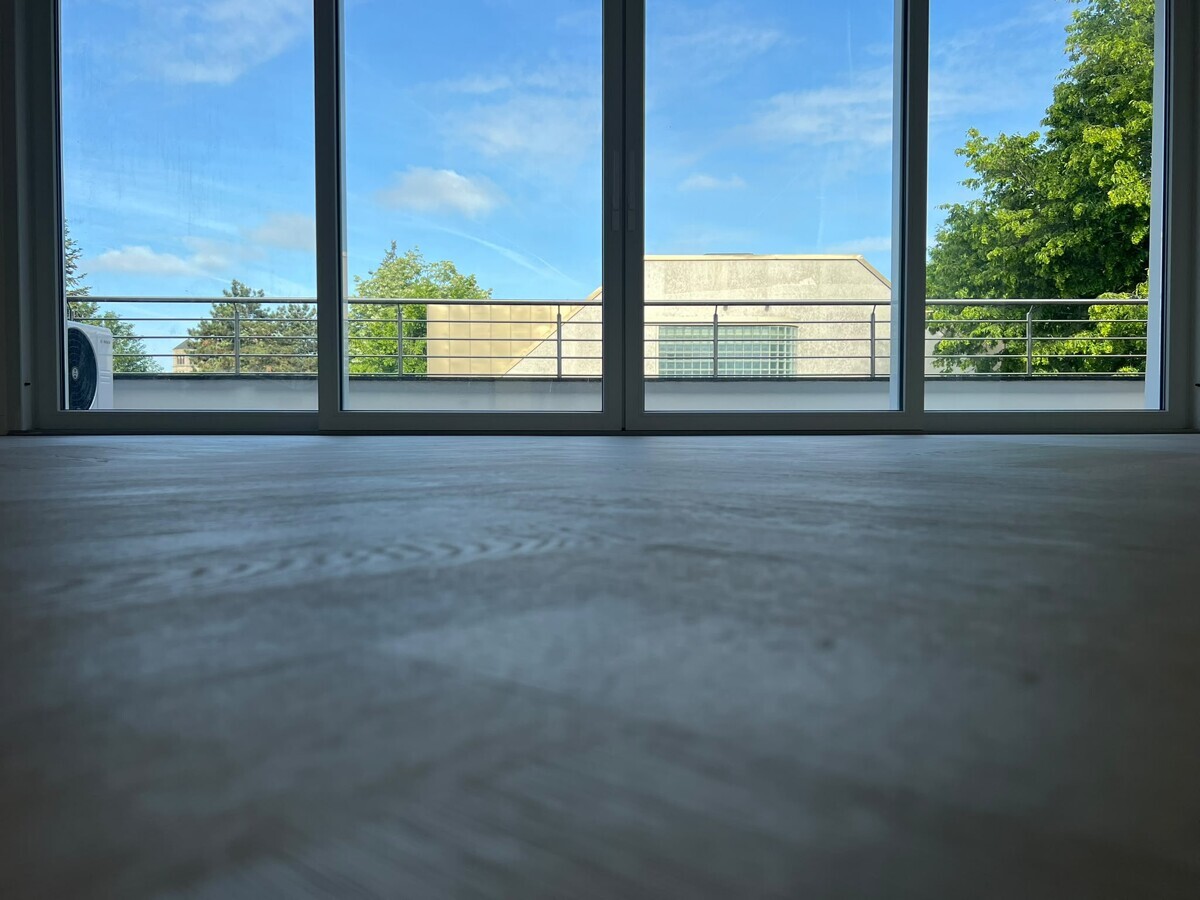 Blick vom Wohnzimmer nach draußen