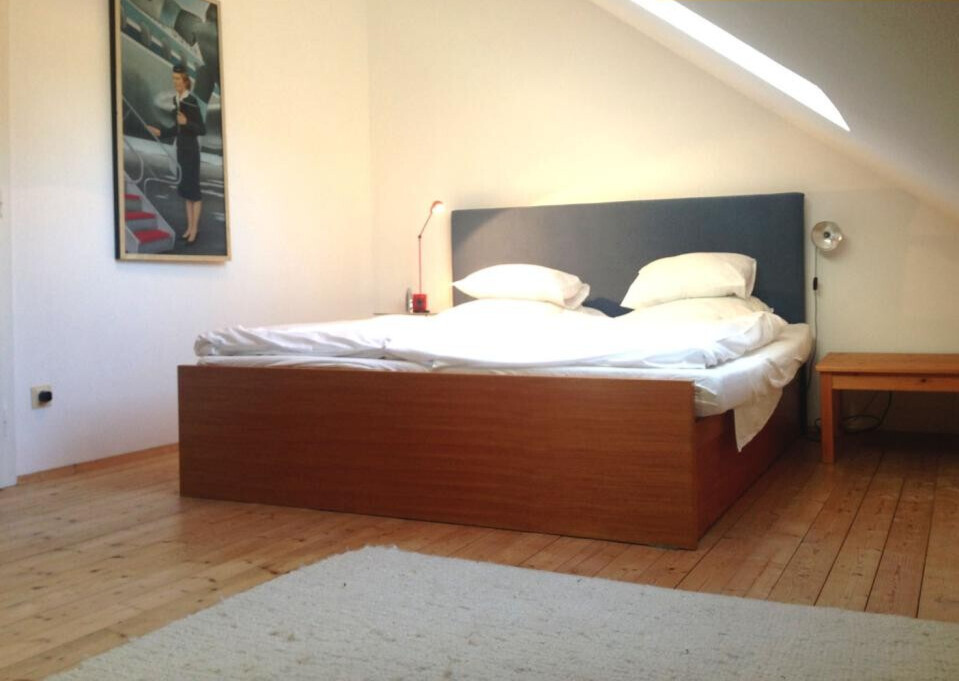 Schlafzimmer 4  Möblierungsvorschlag (unmöbliert)