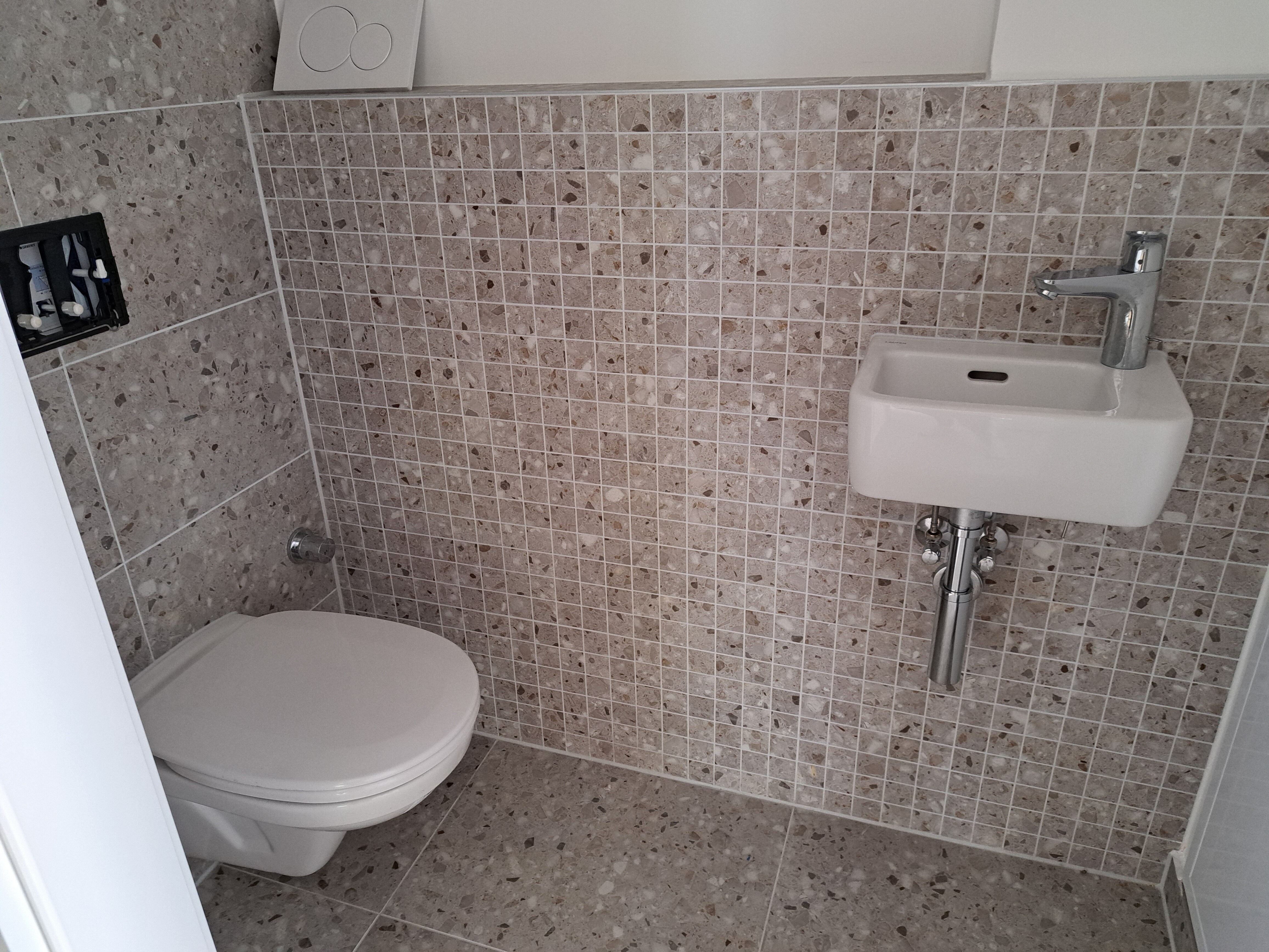 Haus 6 Gäste WC