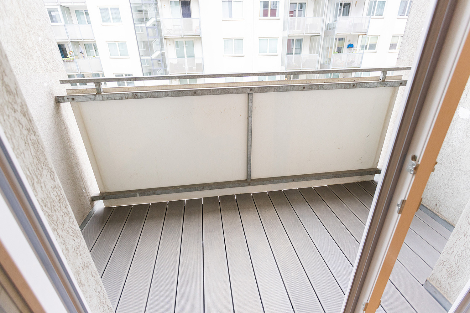 Balkon auf Seitengasse