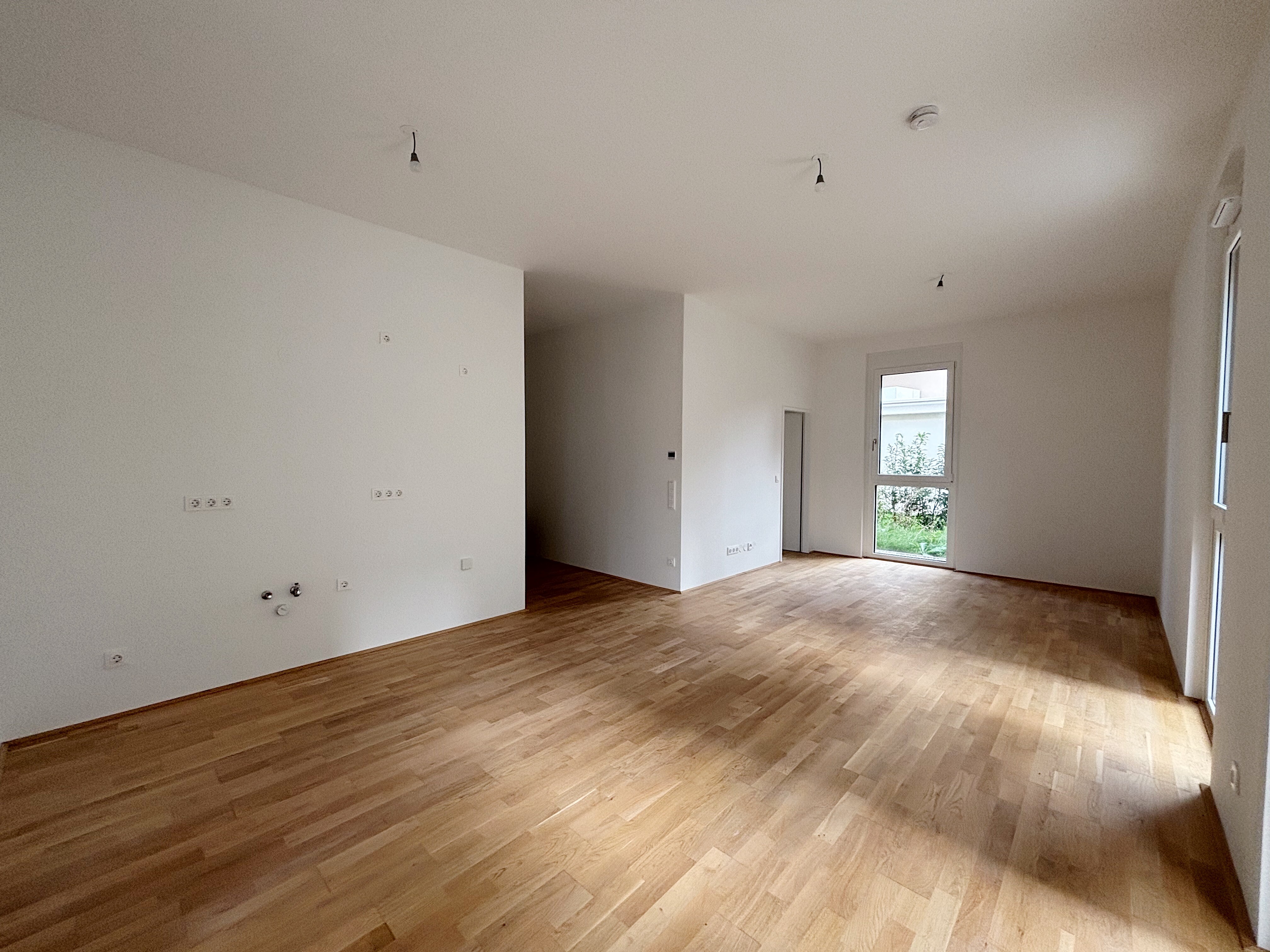 5C737239-C11E-48A1-A5EC-B684B9B60173