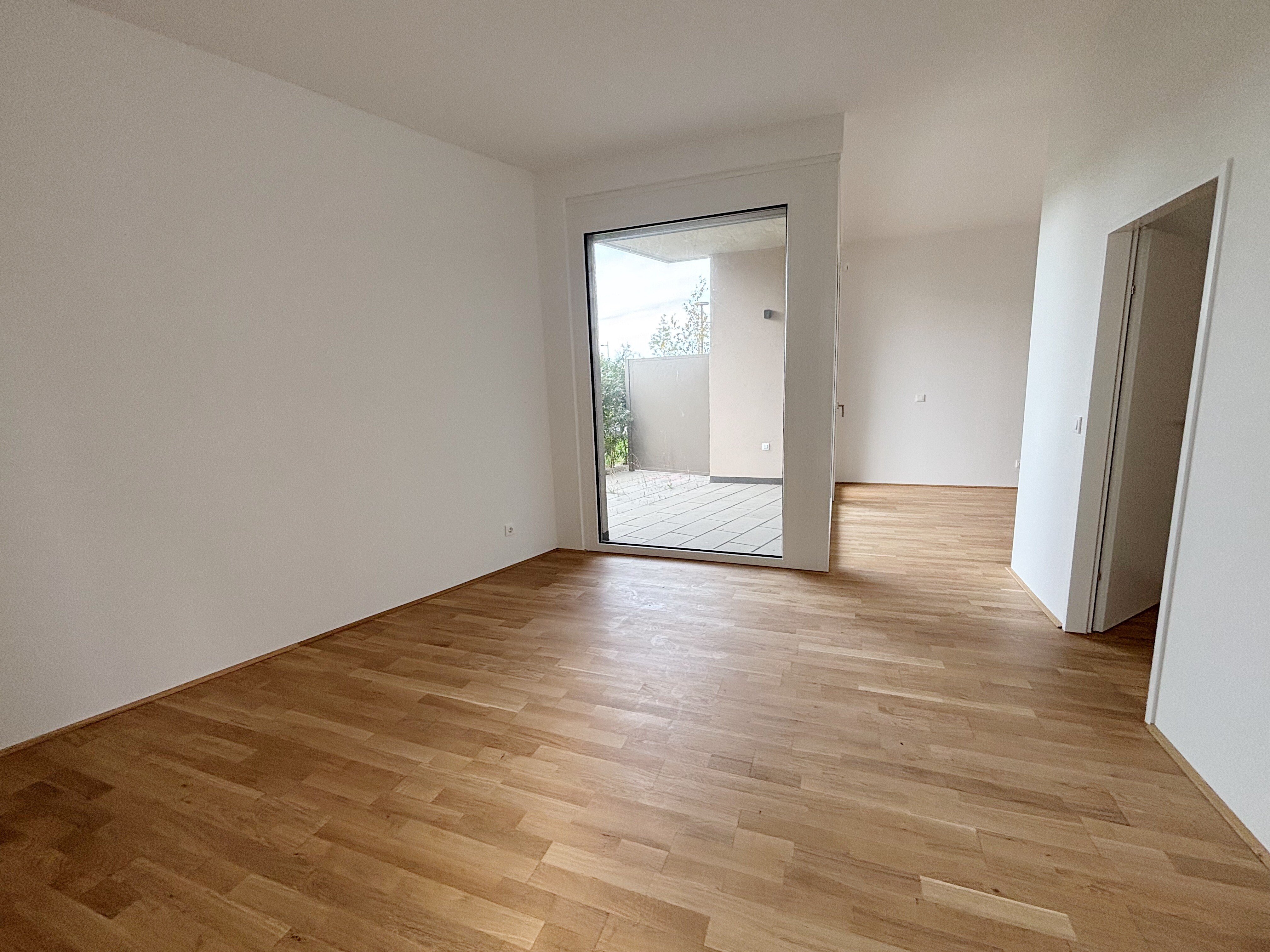 9CCAE347-2154-4A37-8E74-2BC03EA7A080