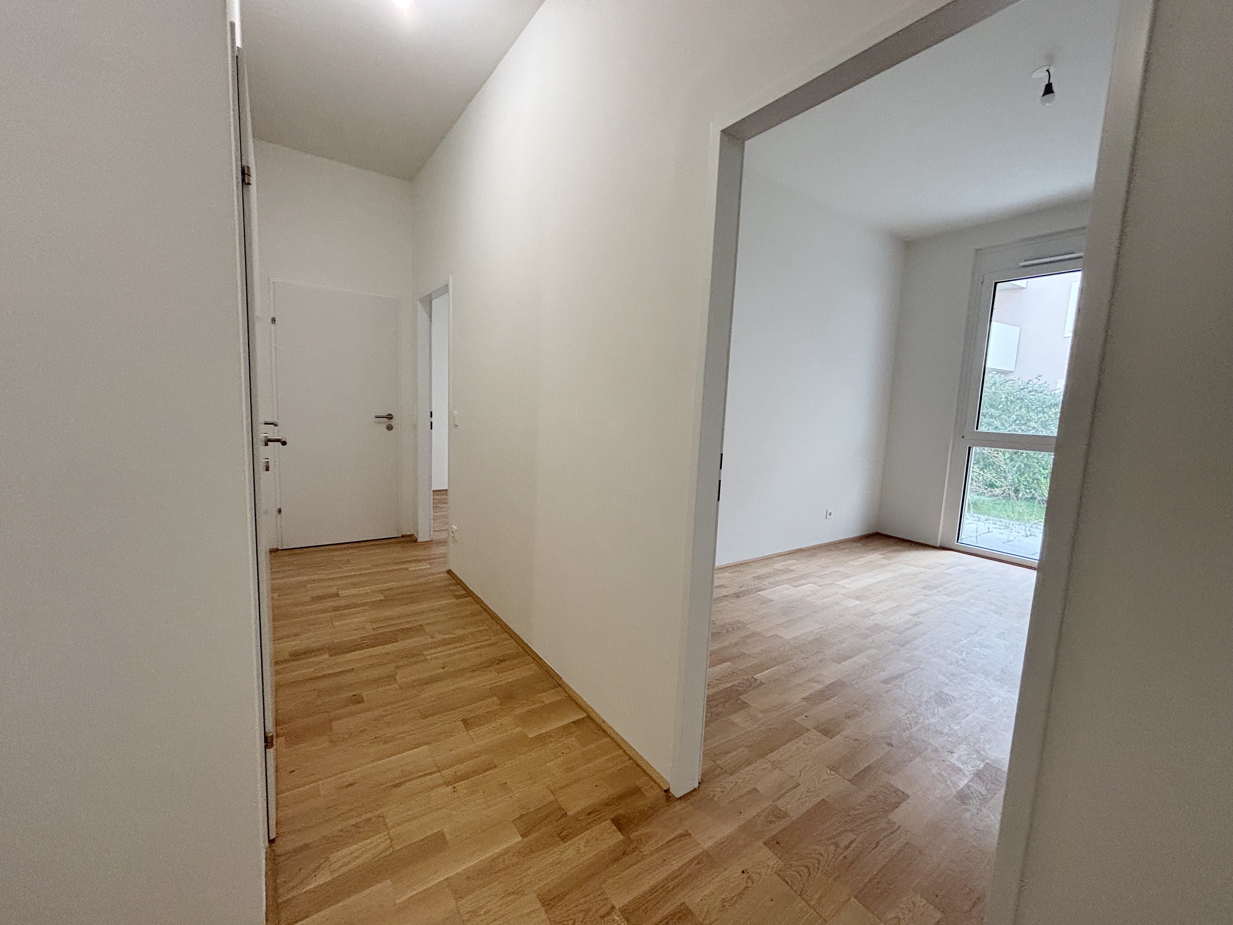 92A814B1-6FCF-4C11-AEB9-DD903F853D7F