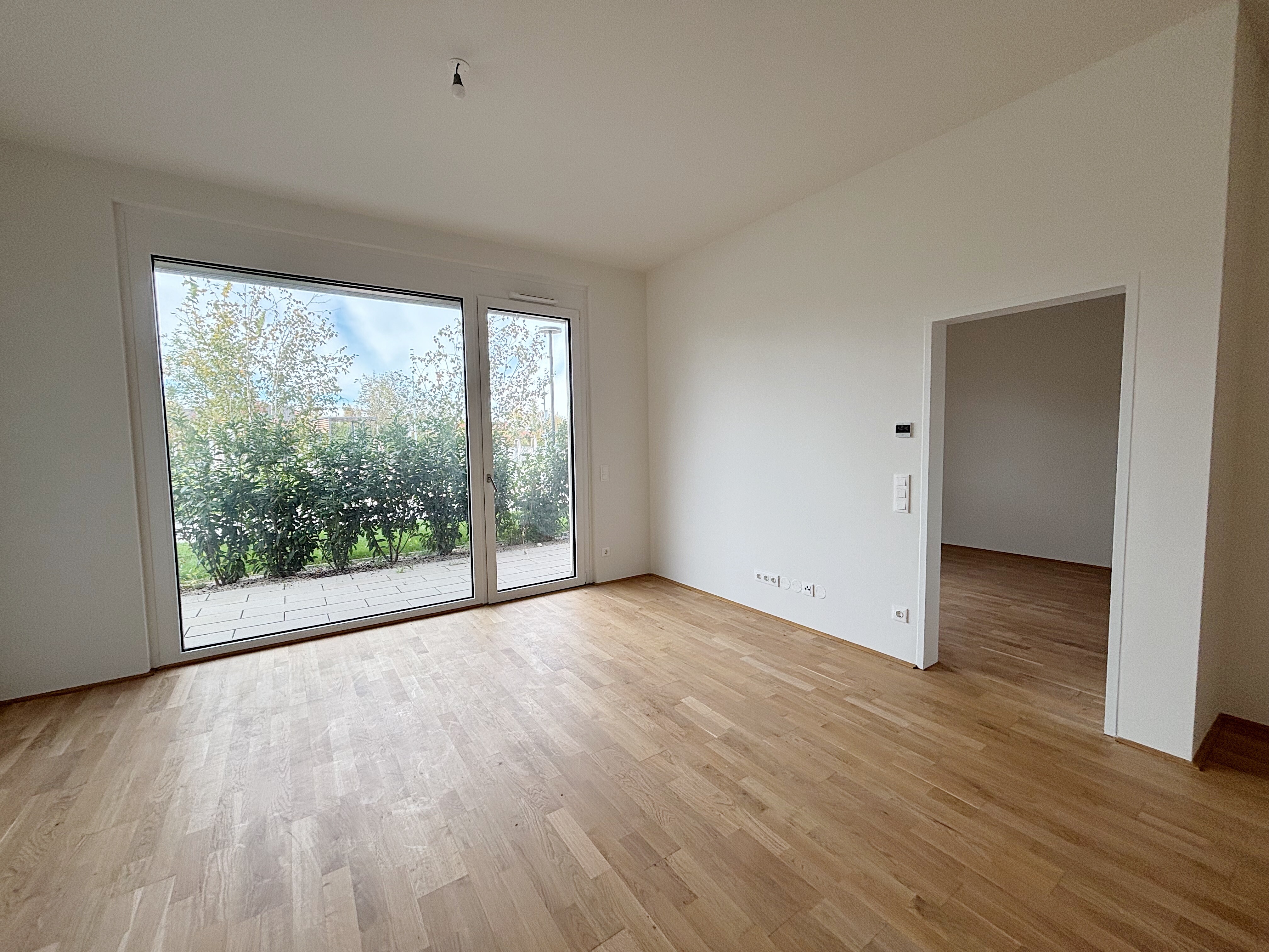 7D267F37-ADAB-4F41-9952-C97B4EA15789