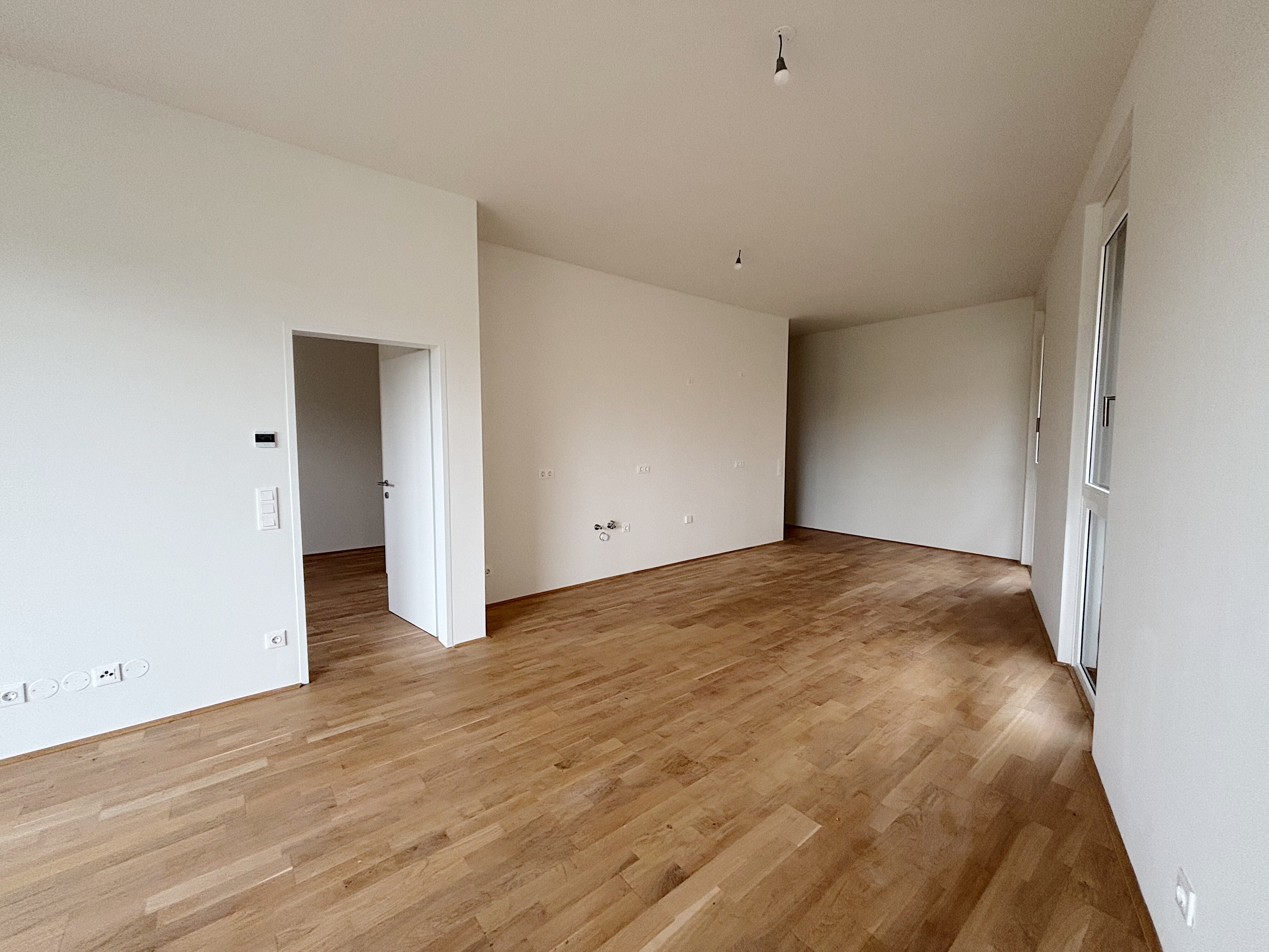 6E674819-910A-42E8-B9FA-FDA0CDEB6ABA