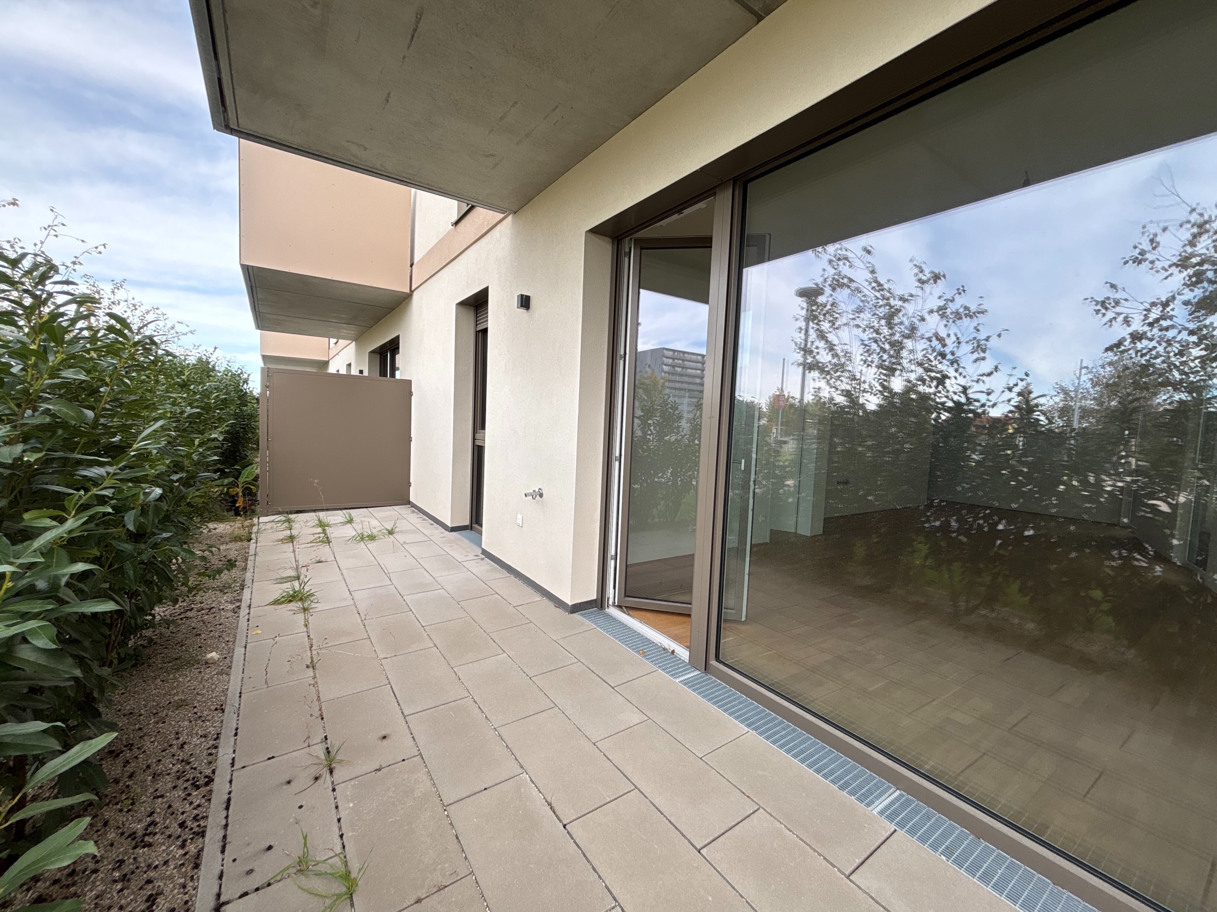 CF16DC12-AC75-4EBF-8B2D-BF232AC1302F