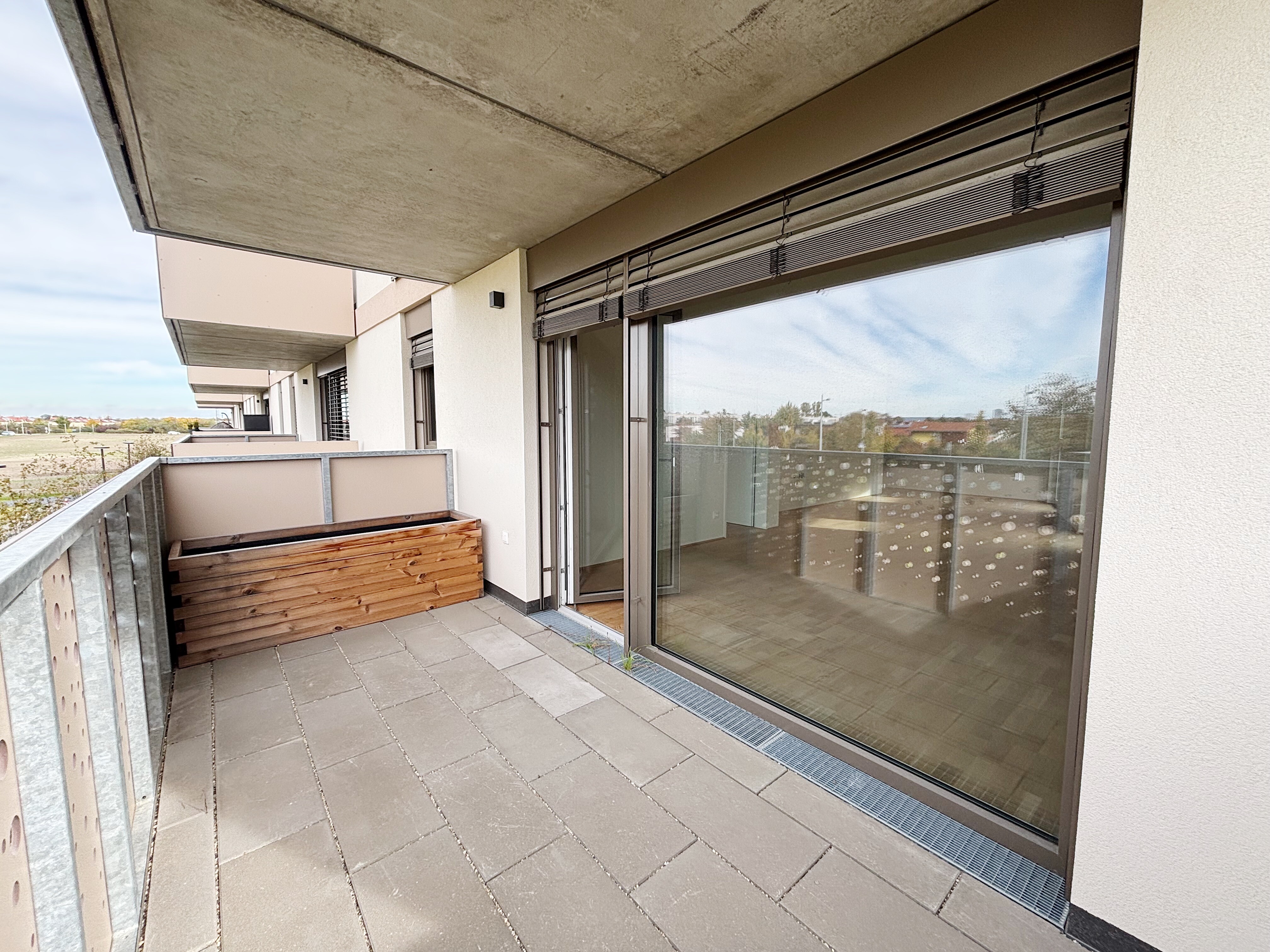 682408BF-08D4-4482-8EF6-55360C34A746 2