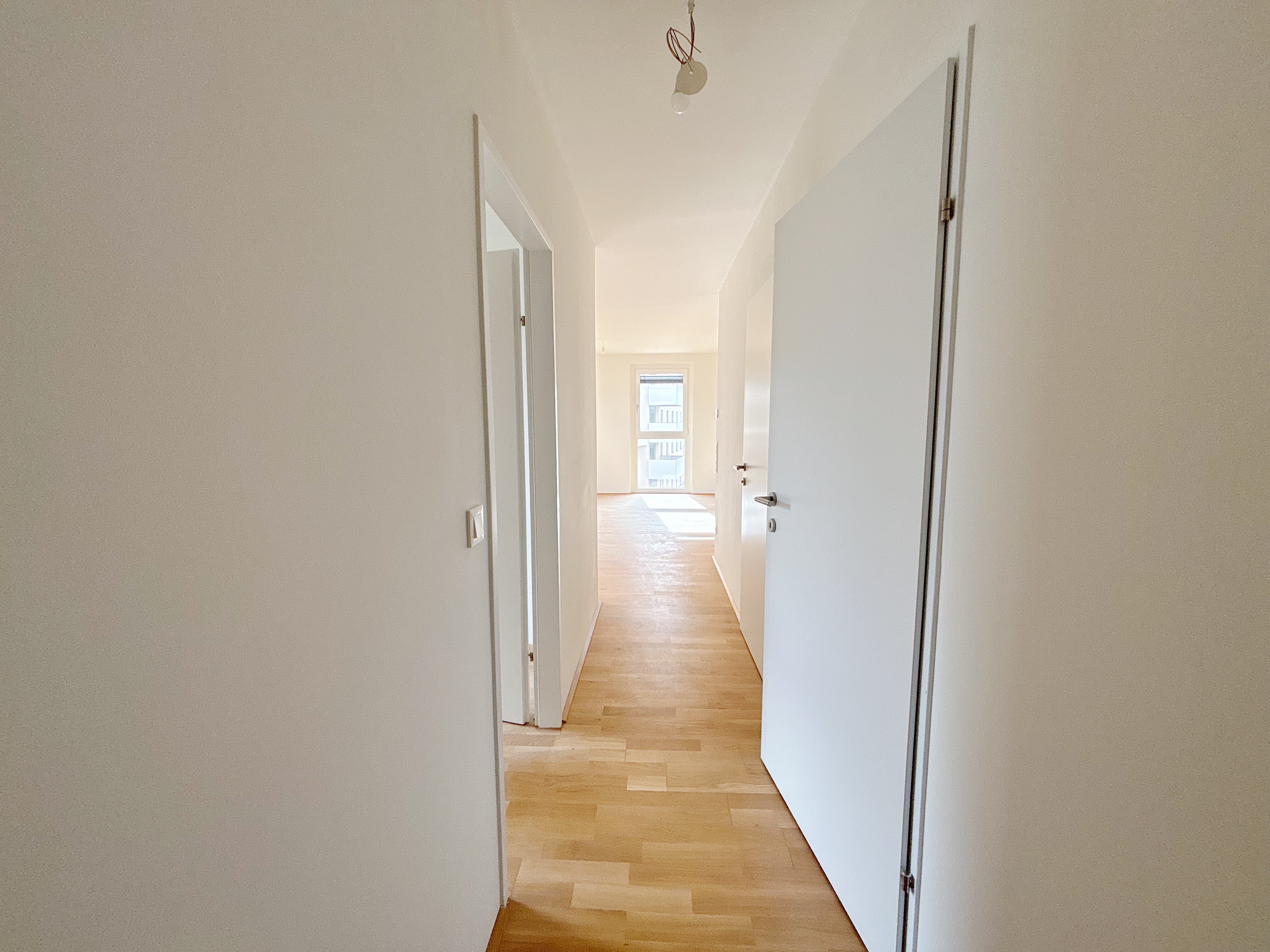 962BBBDB-CF0C-4059-BC77-43A46F2418AD