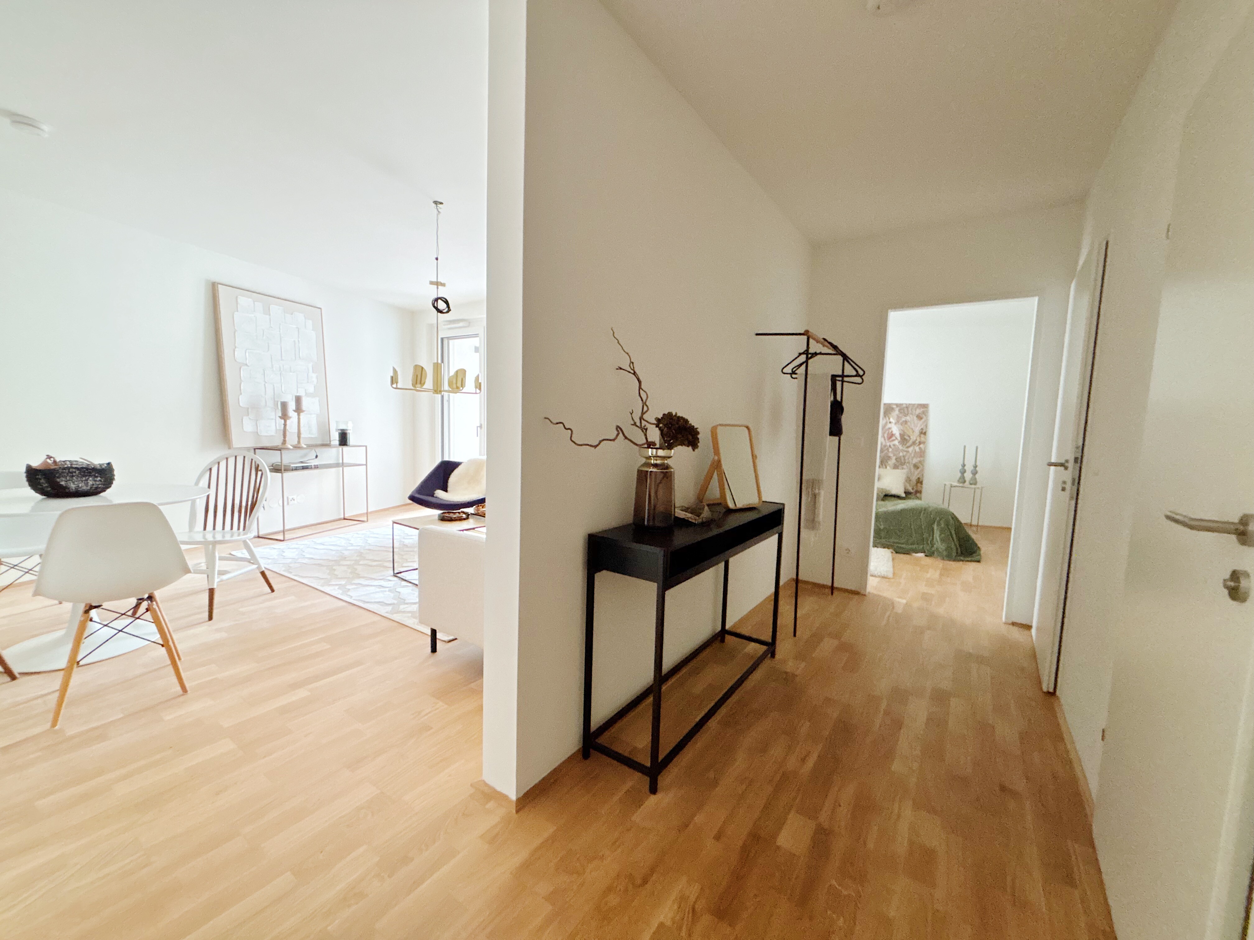 5C1140CB-D495-4977-A9BD-8222F80FE935