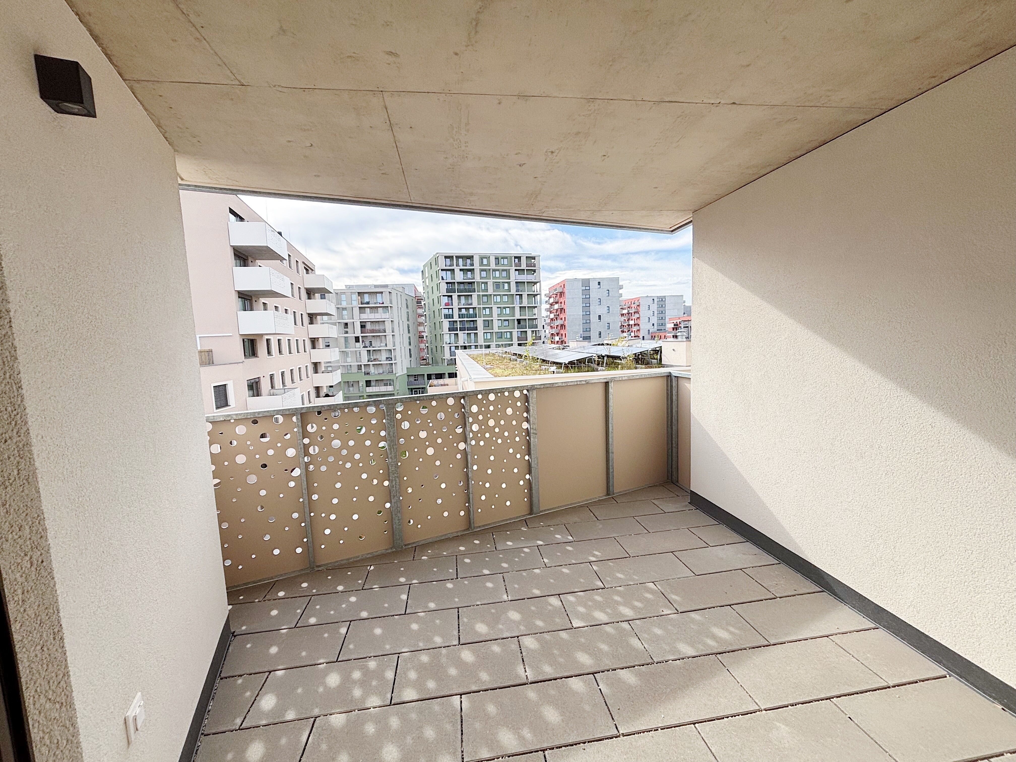 A59173E3-127F-4B09-94B5-98ED85BACF56