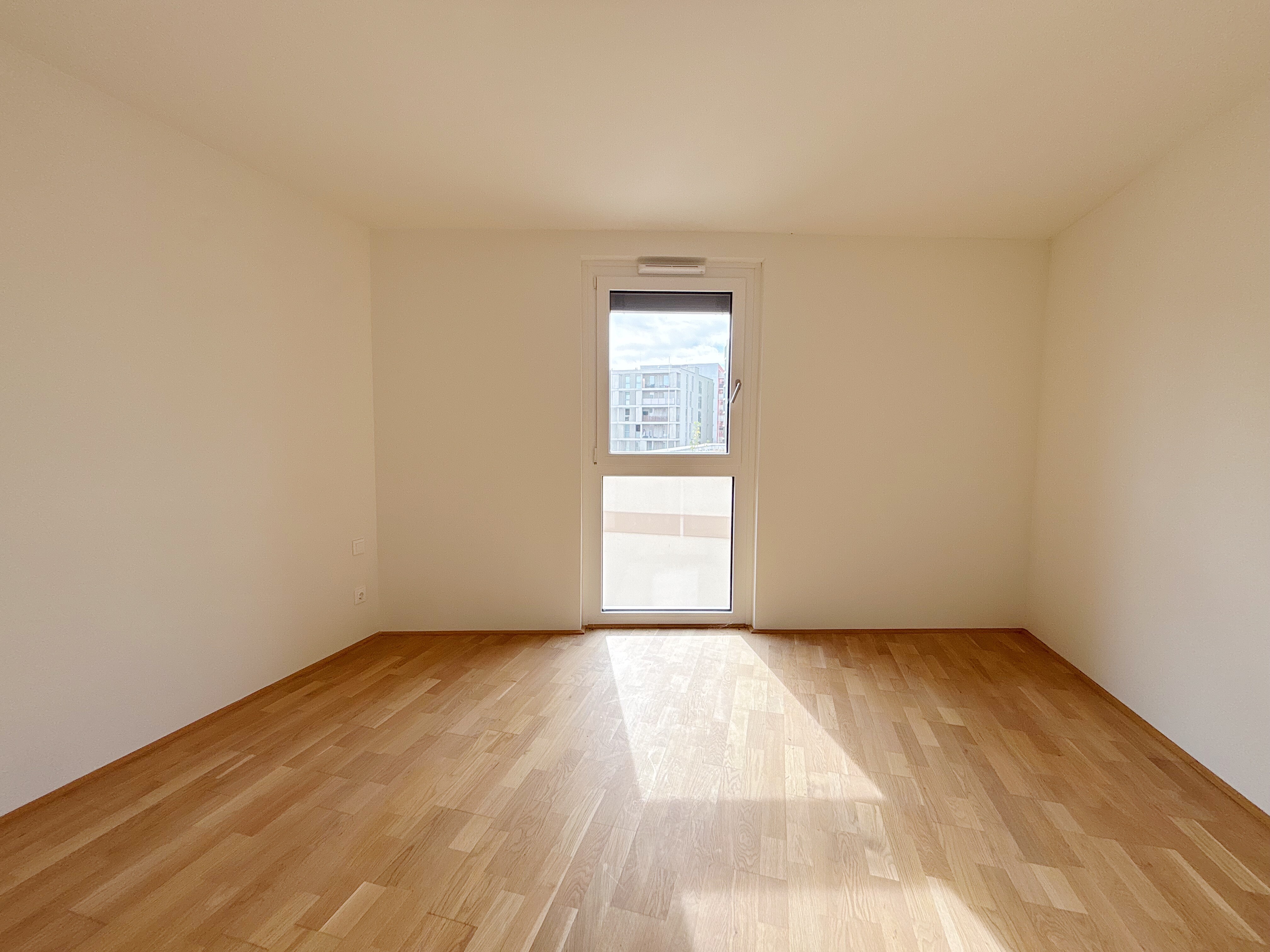 7E410A4A-3404-4AD6-8D1C-C8A10C0D70DE