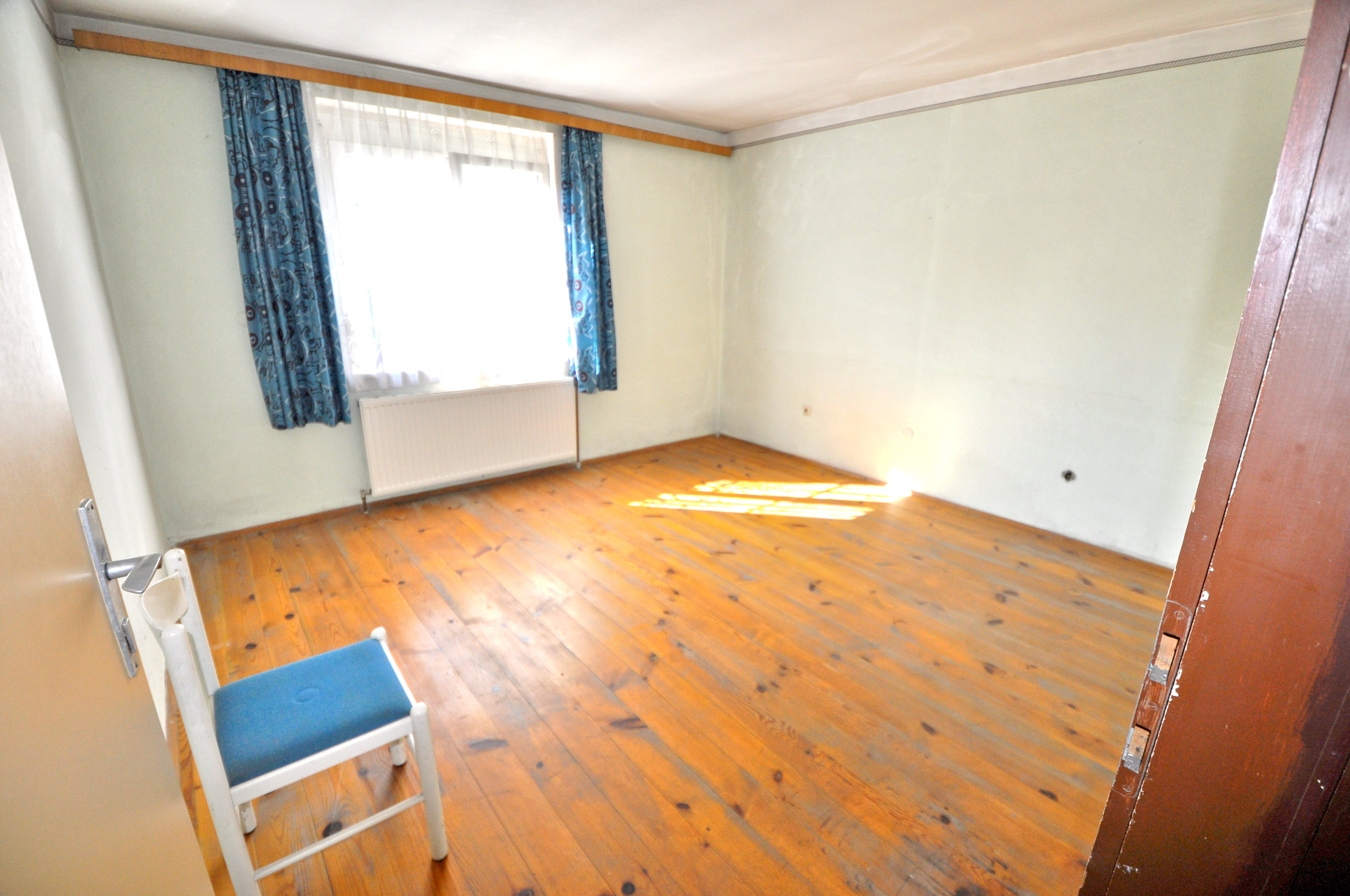 Zimmer 1 OG
