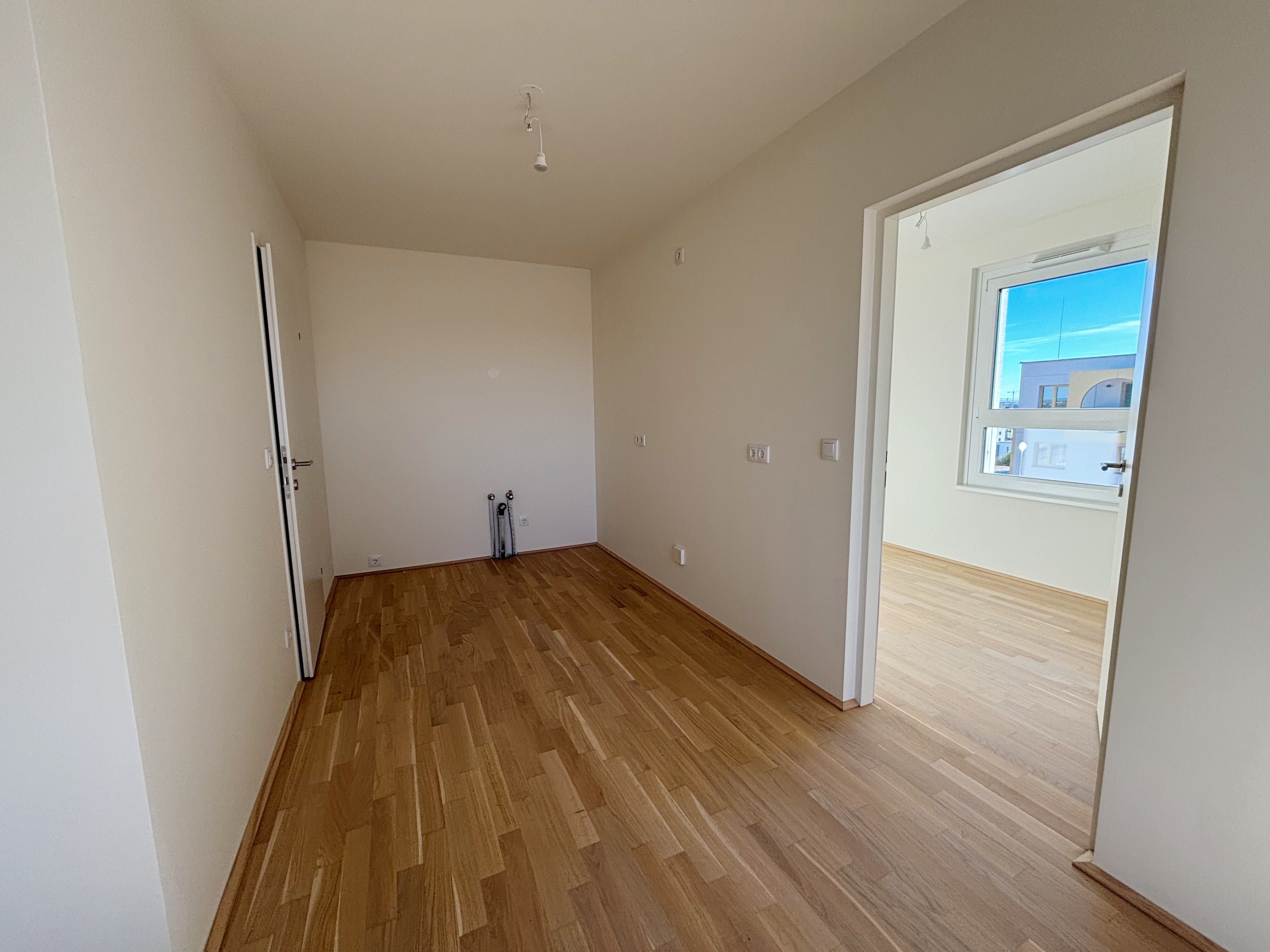 5AF9D0A4-DDD9-41F5-8D7E-C61D7808B08E