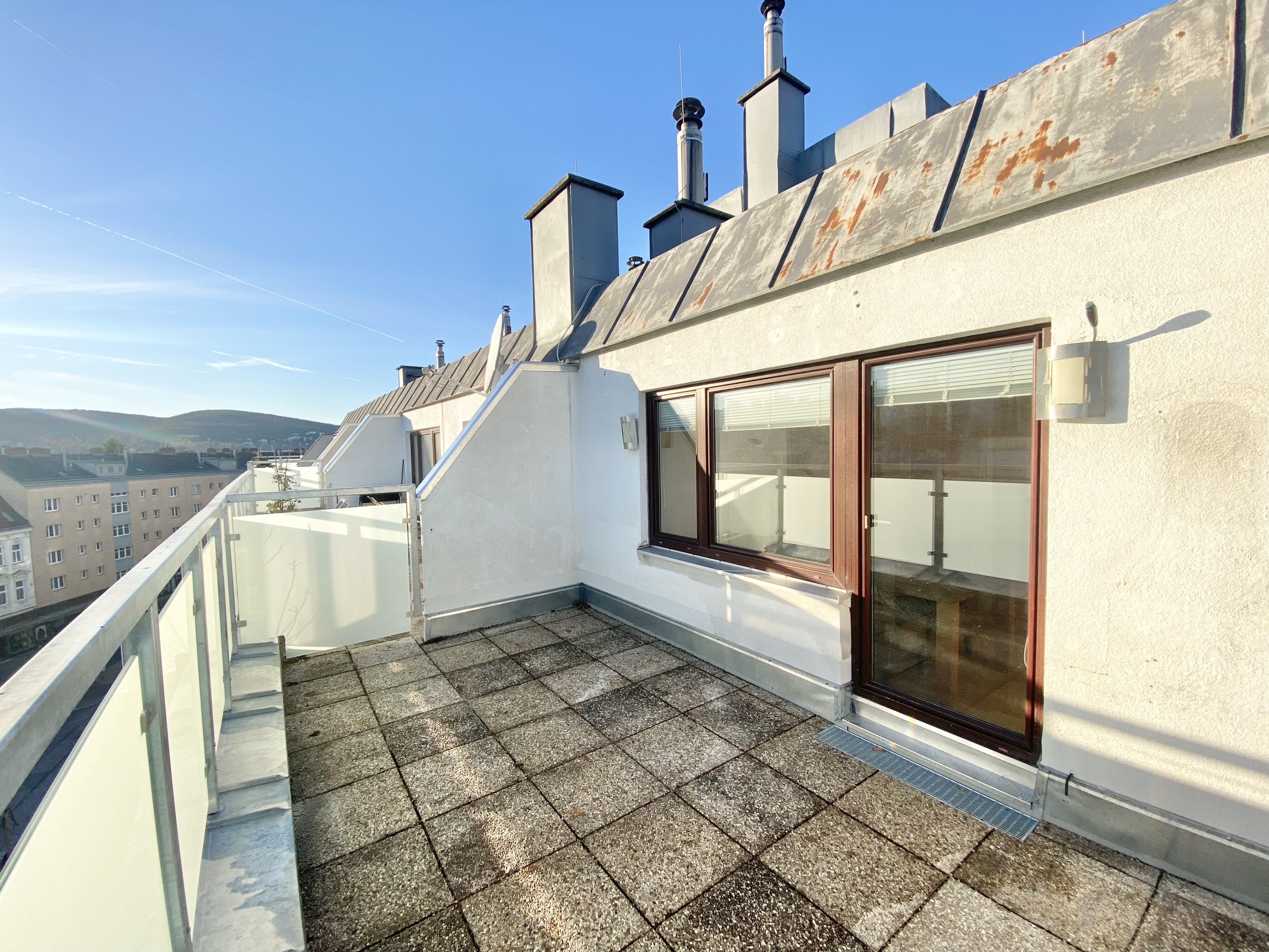 Dachterrasse  mit viel Platz