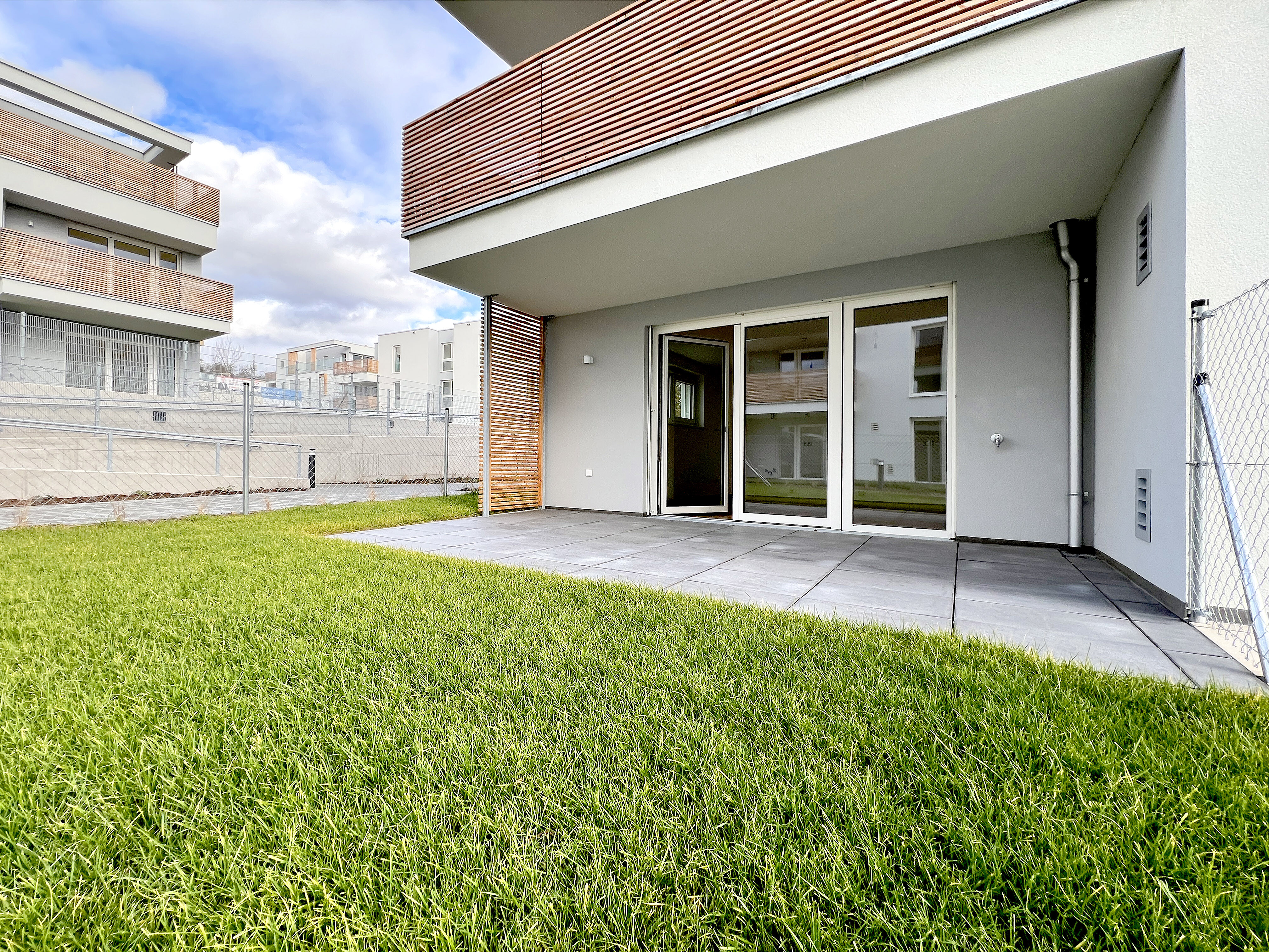 2/3 Westterrasse 