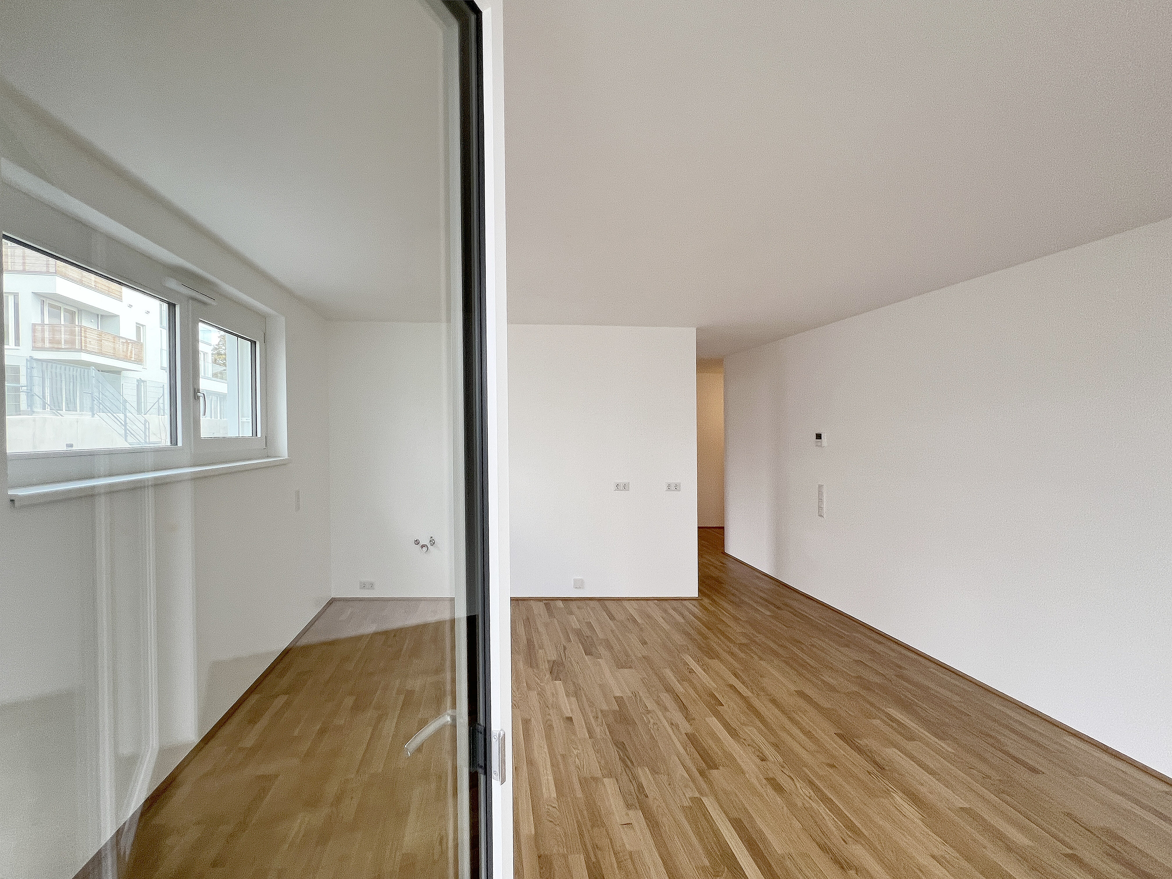 2/3 Wohnesszimmer 