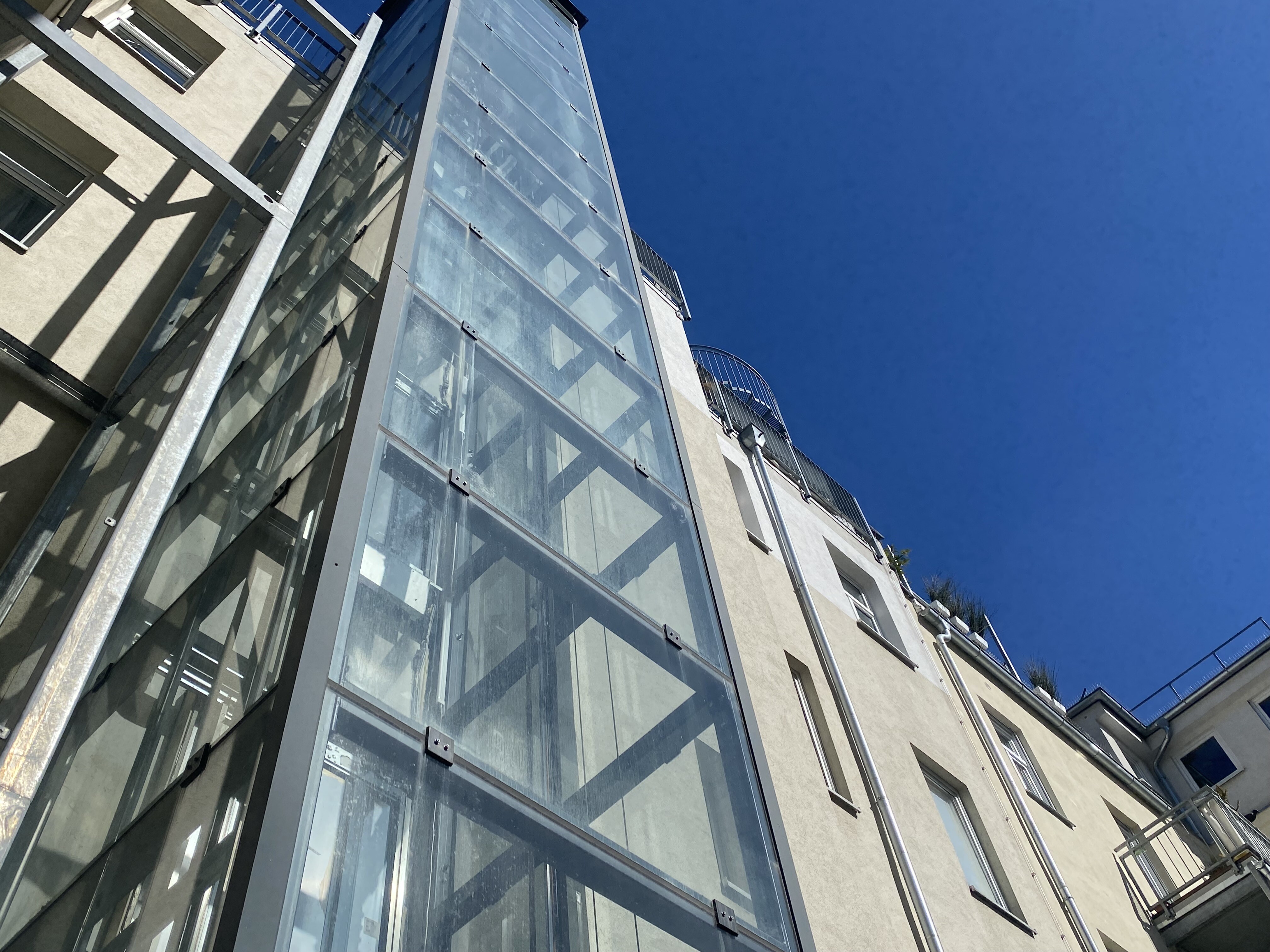 Moderner Lift