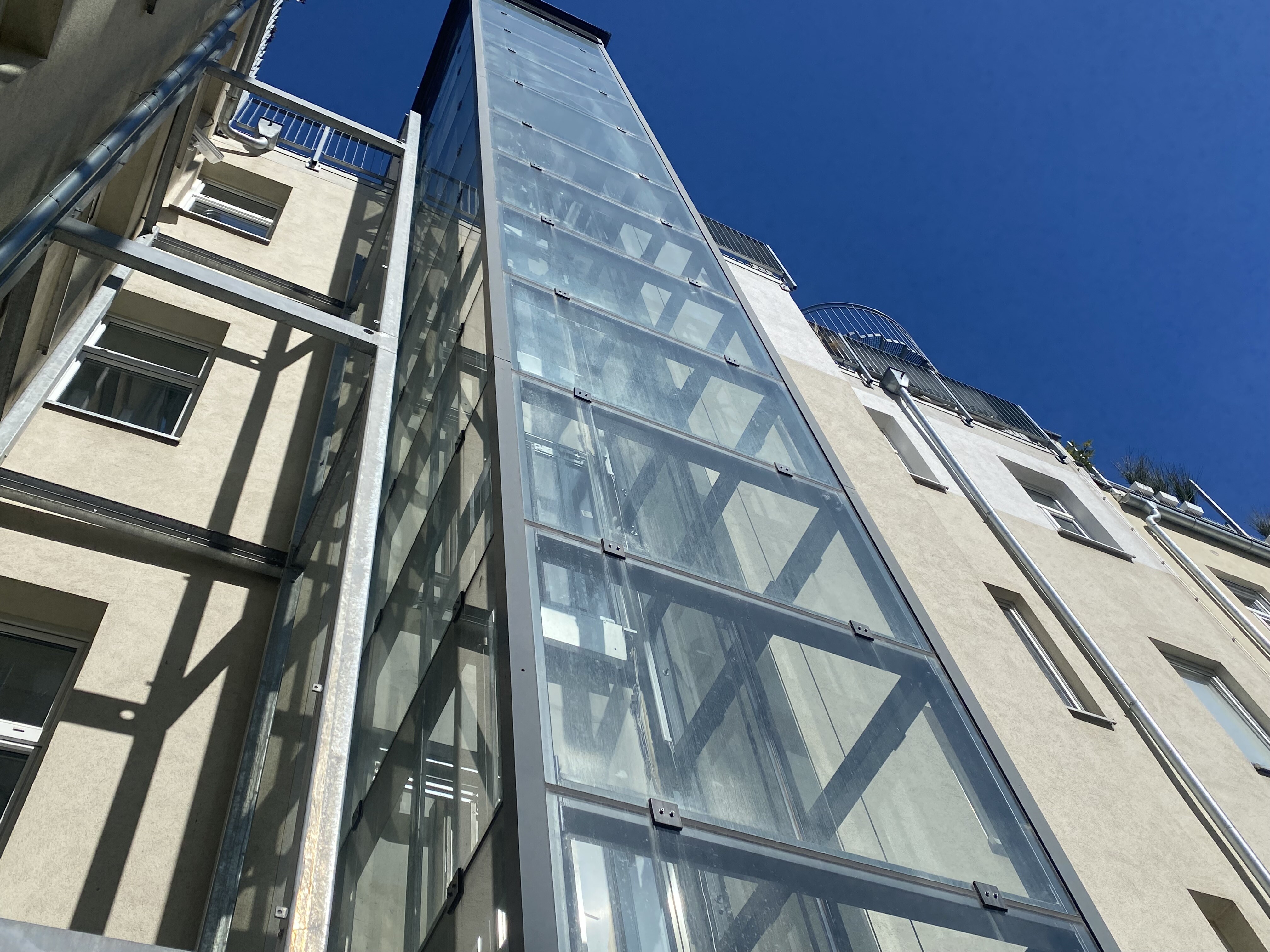 Moderner Lift