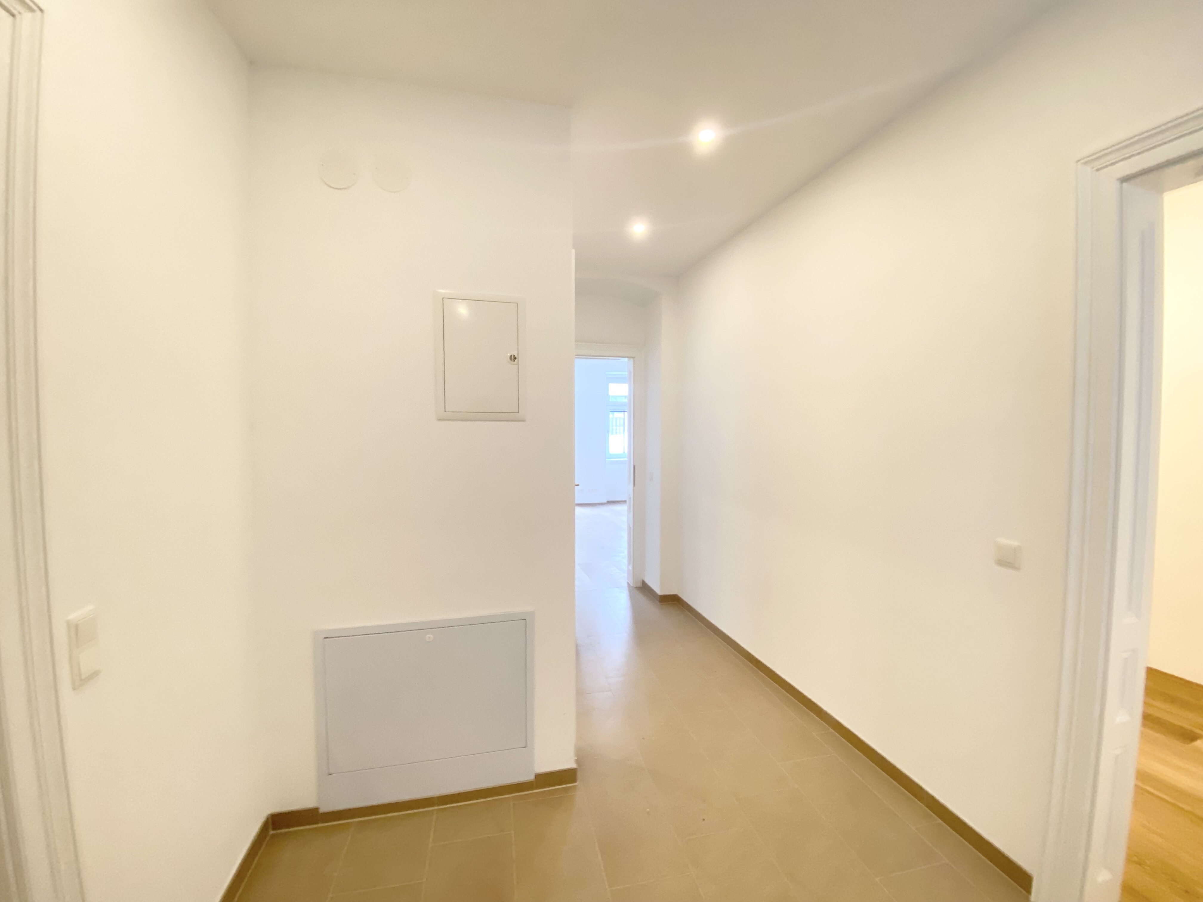 Vorzimmer erschließt alle Räume 