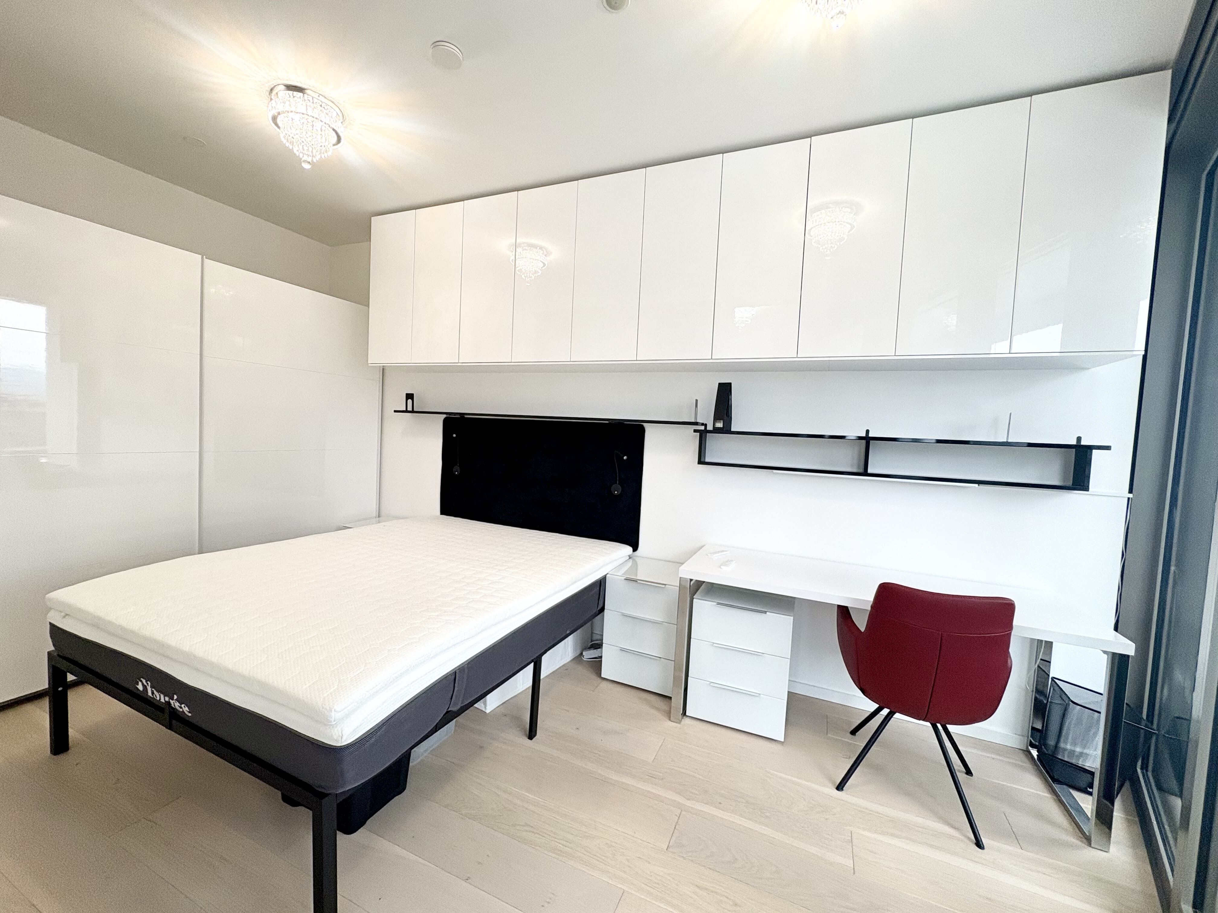 Viel Stauraum im Schlafzimmer
