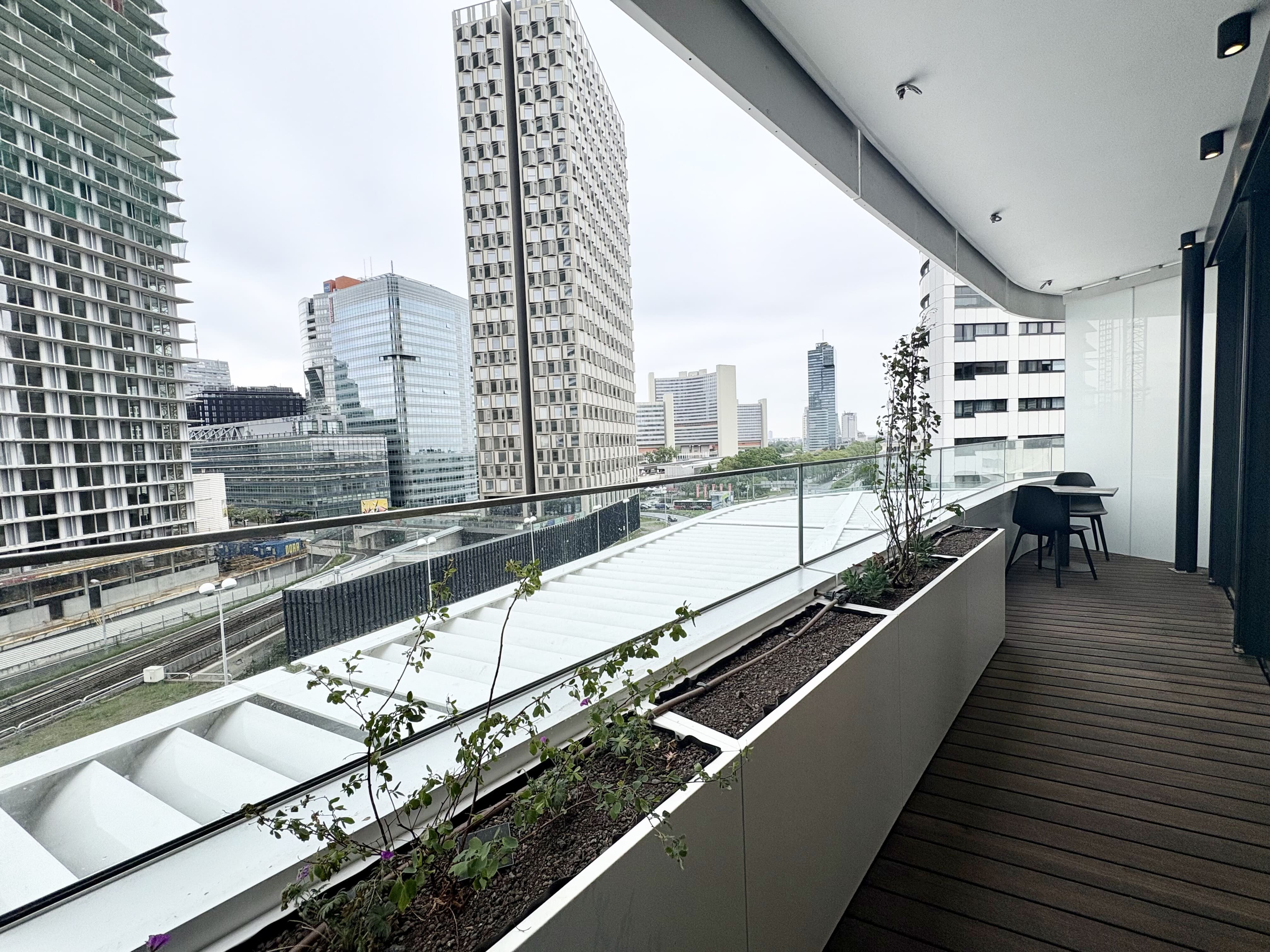 Balkon Richtung Uno-City