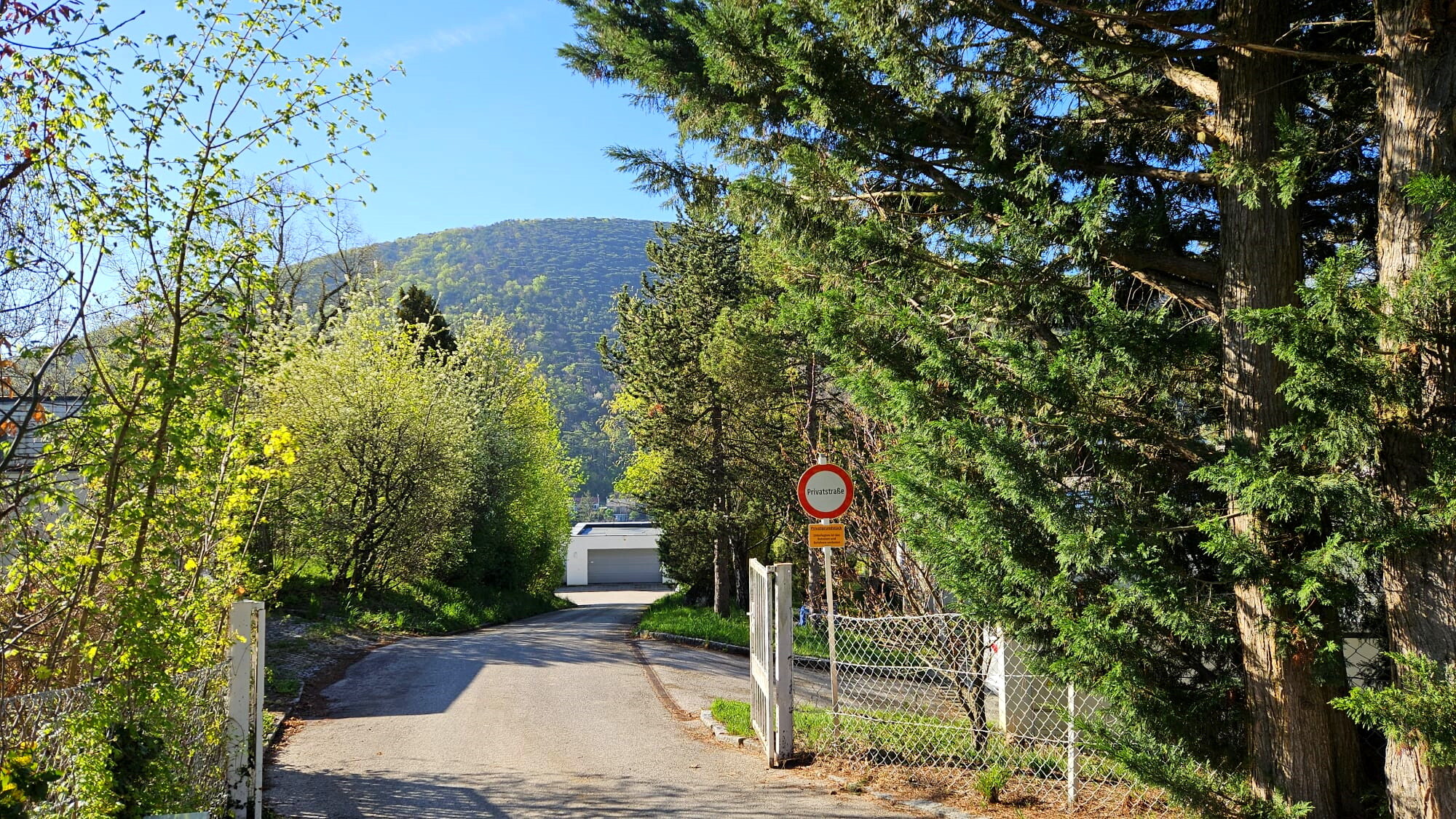 Straße 2