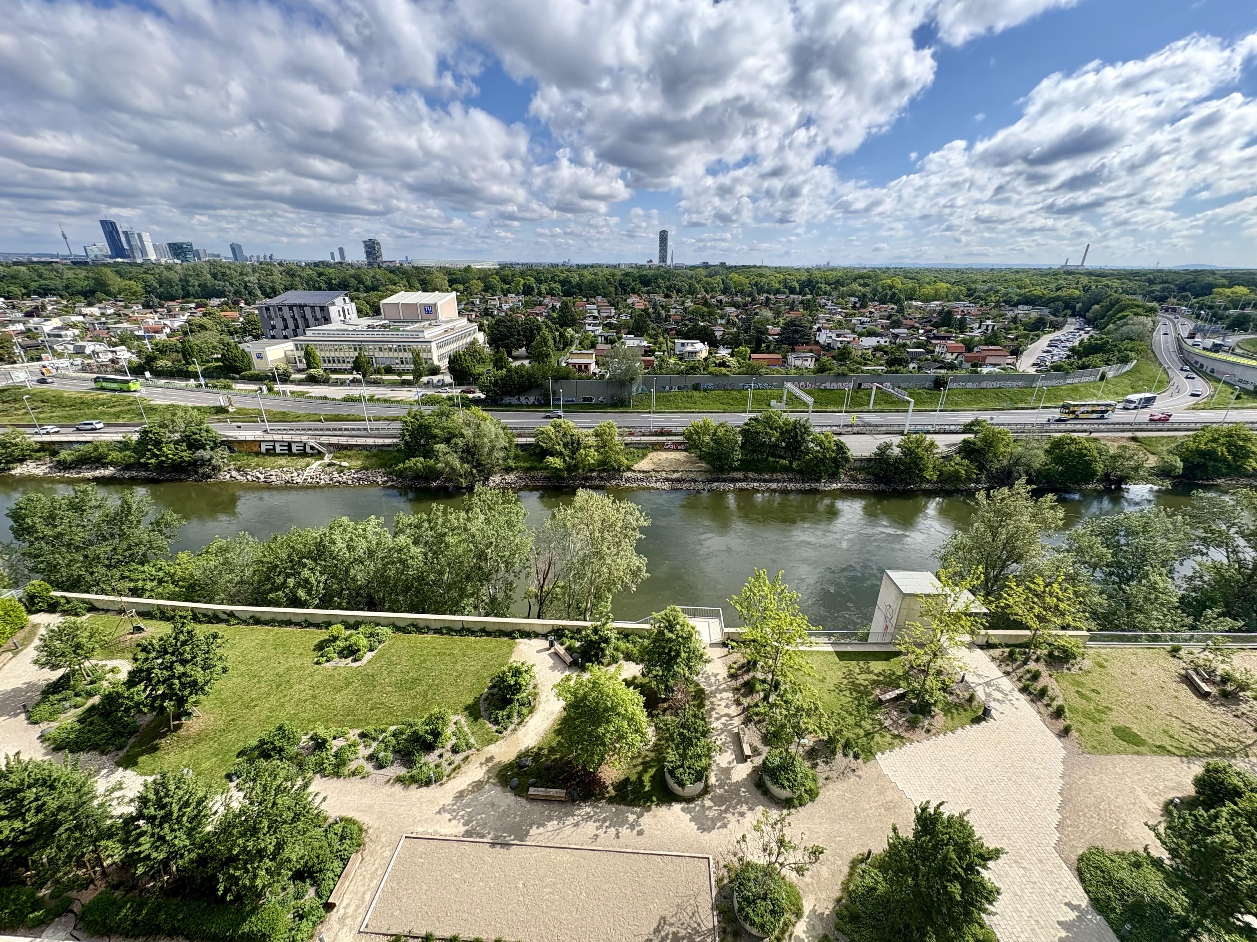 Ausblick auf die Grünfläche, Prater & Donauplatte