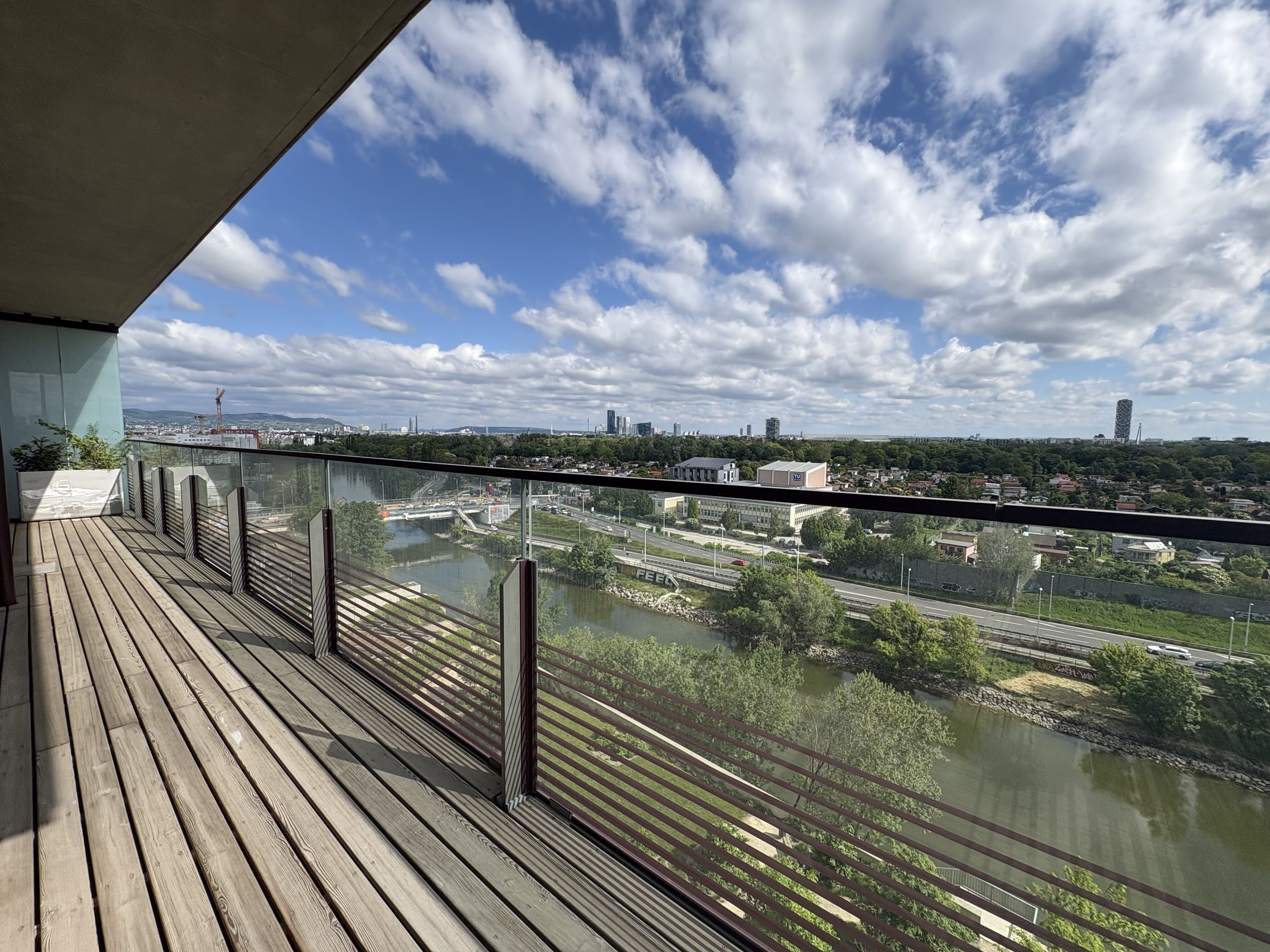 Balkon Richtung Prater & Stadt