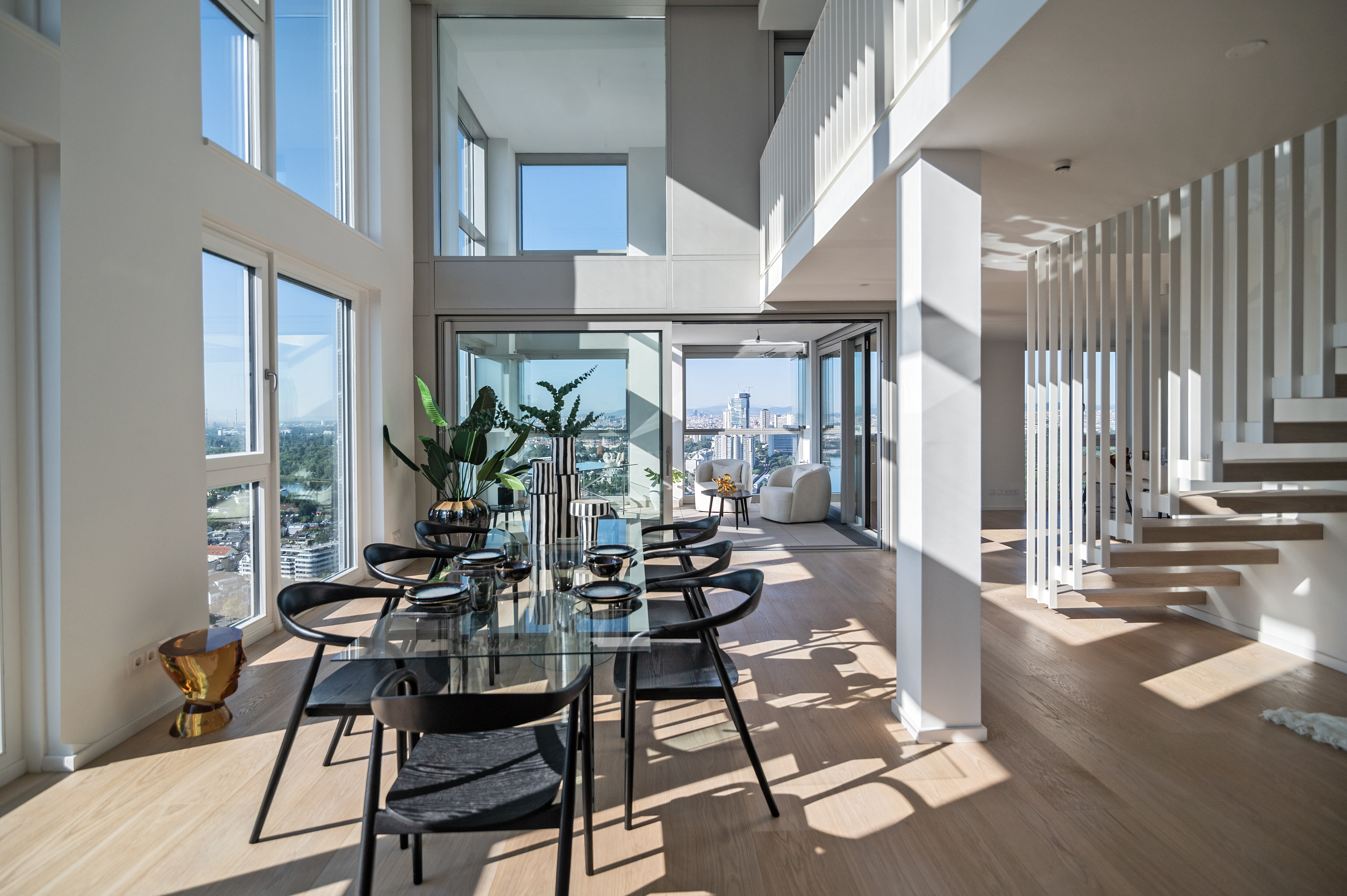 230811_V22_Staging_Duplexapartment_MODERNSWING_c_SeeligStefan  001