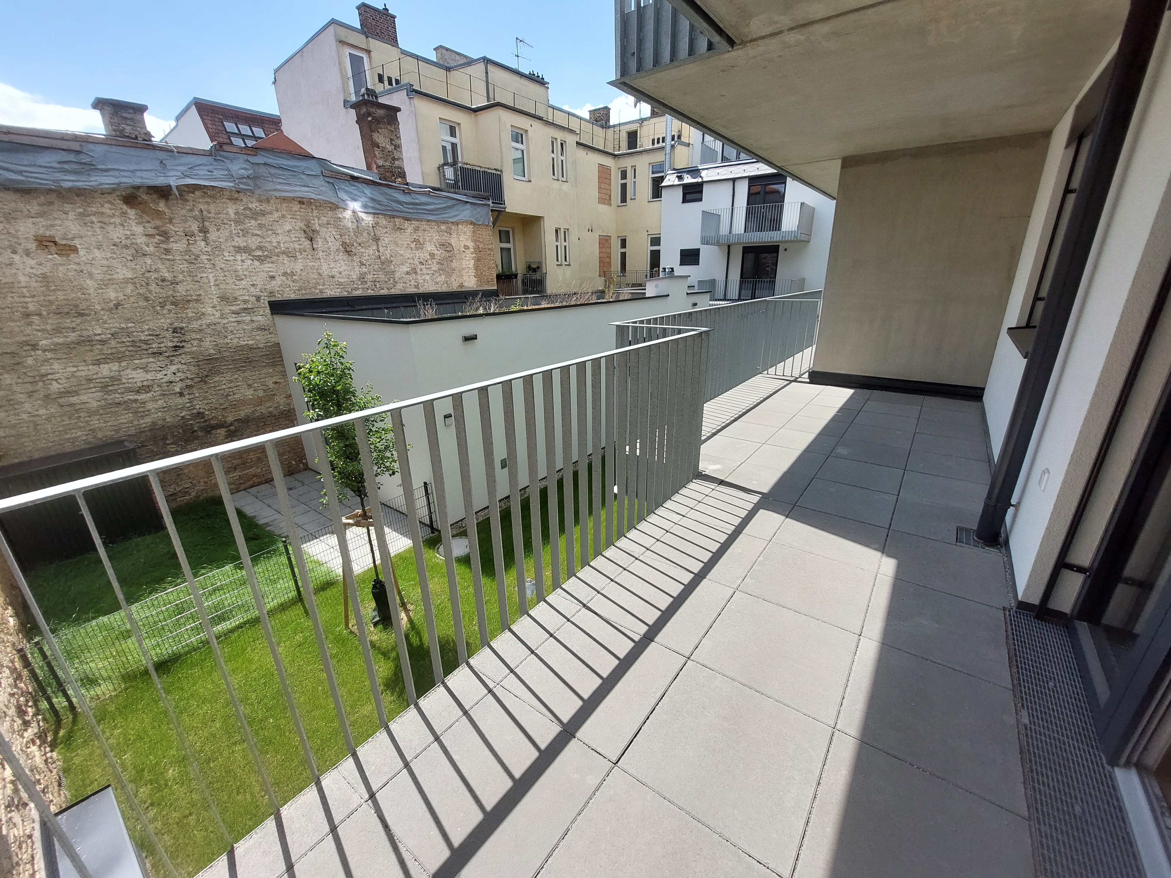 Vivara top 14 Balkon