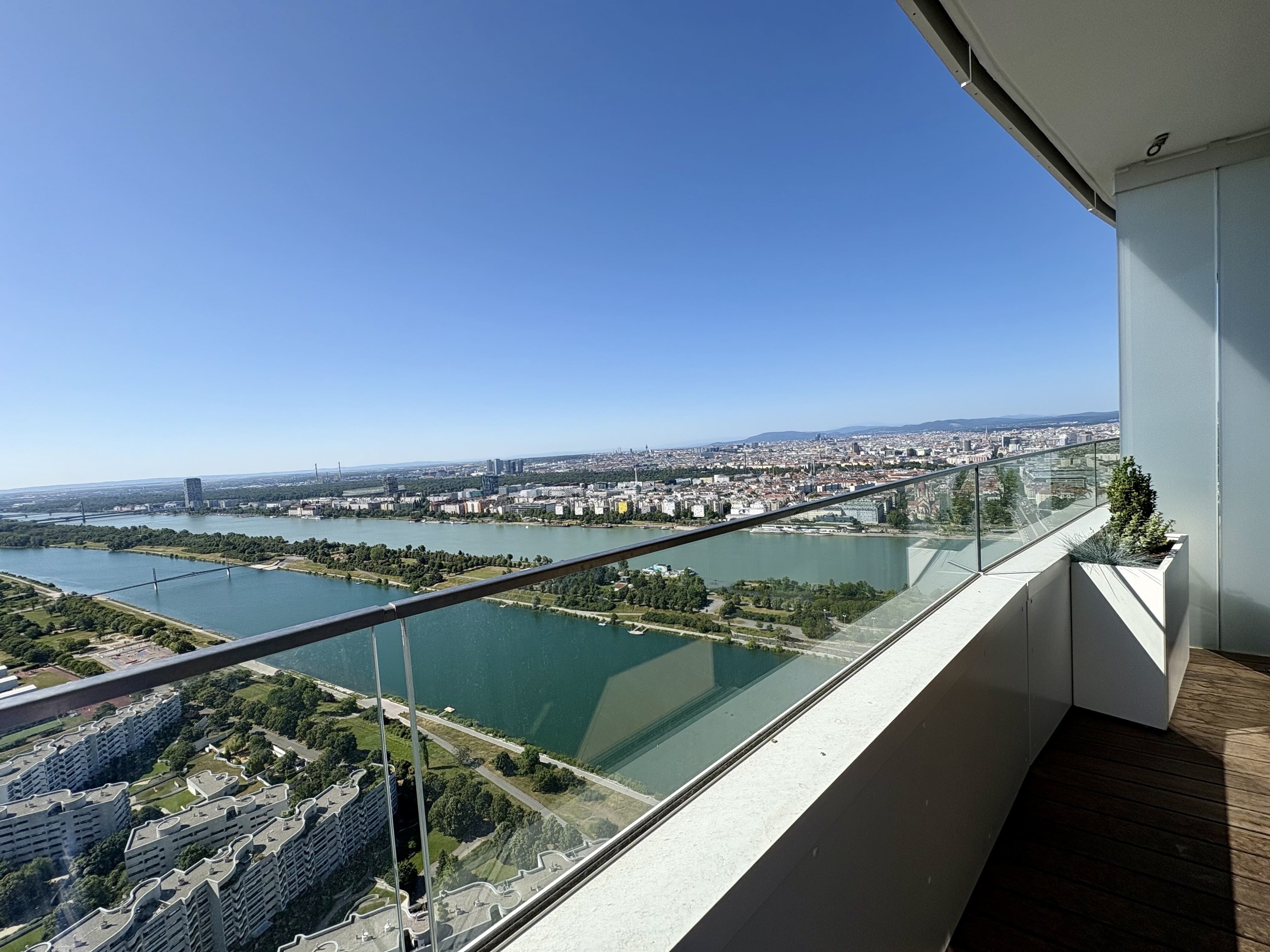 Balkon Richtung Neue Donau, City