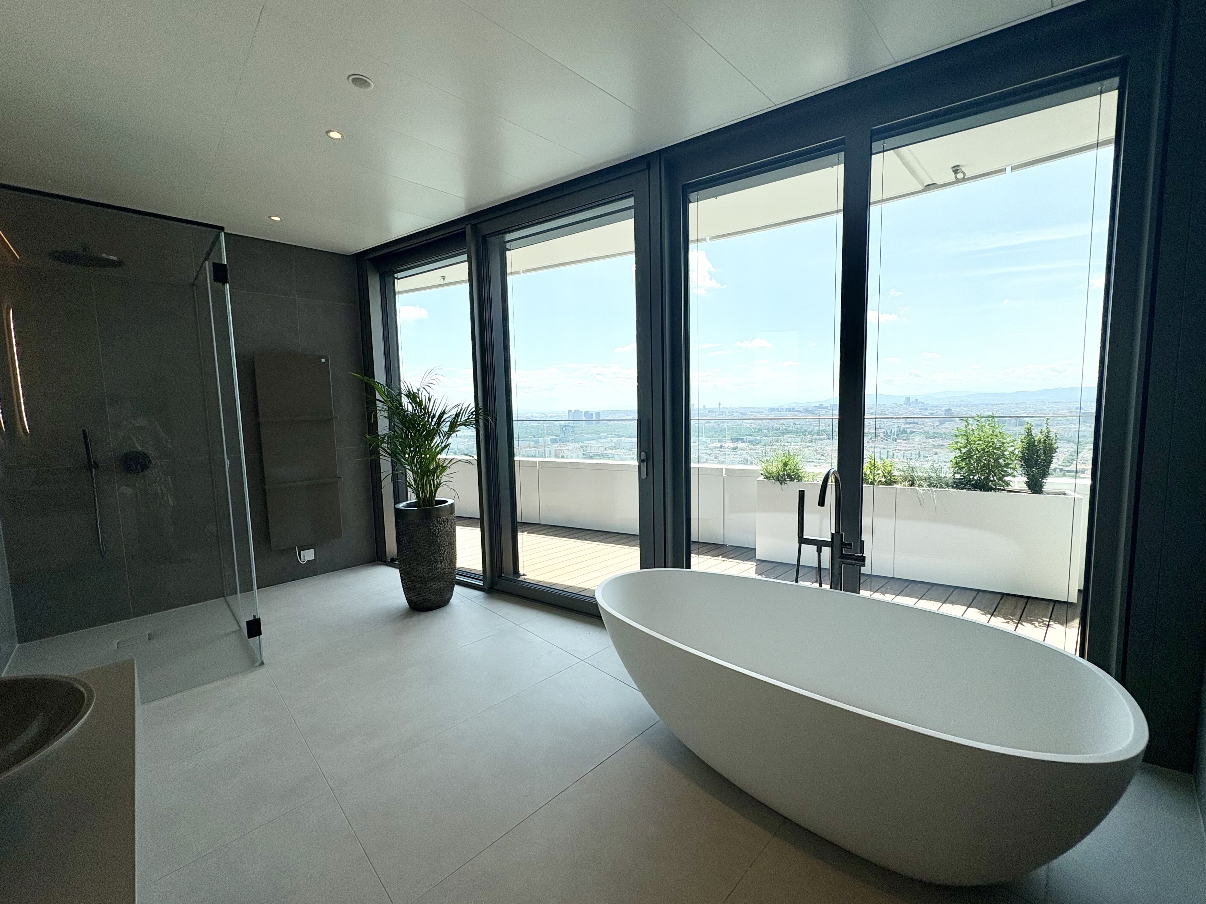 Badezimmer mit Aussicht
