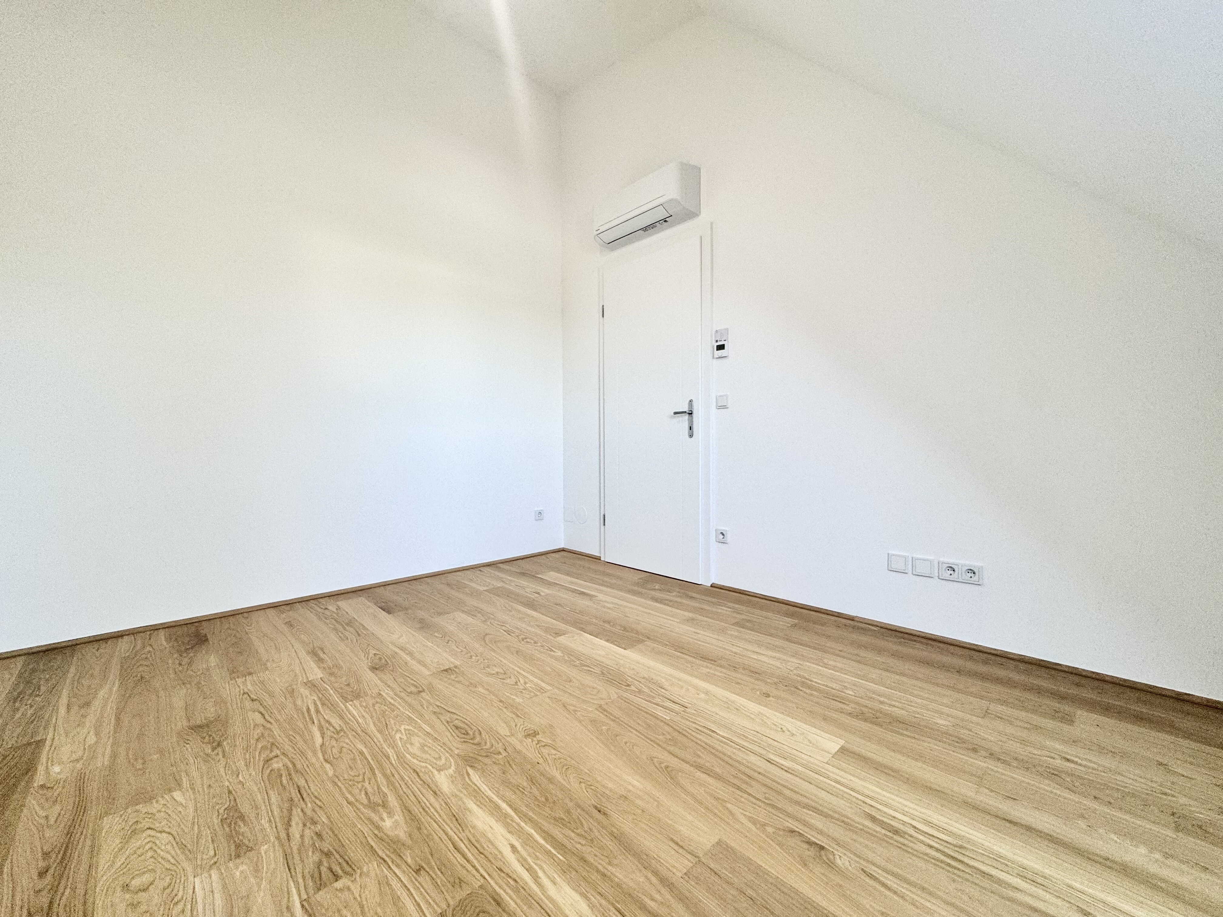 Zimmer 1